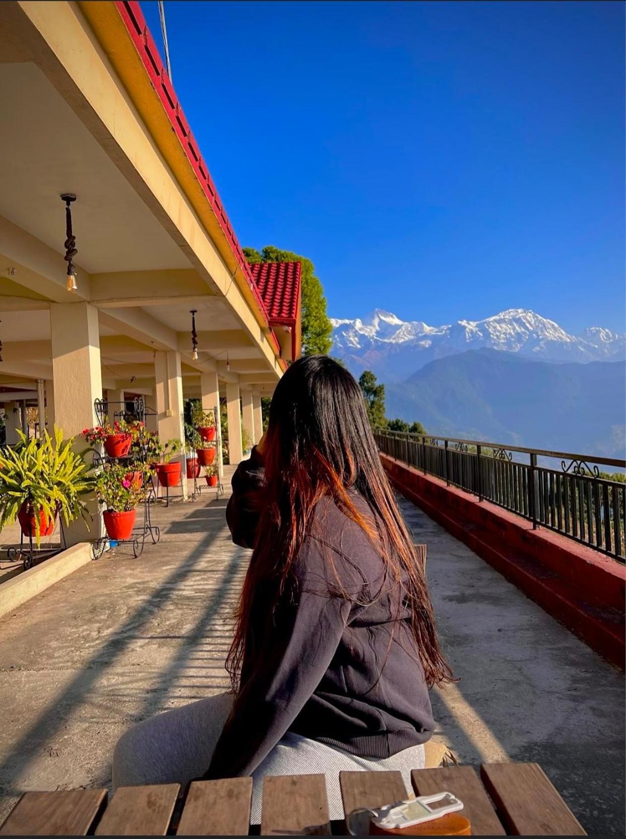 Superview Lodge - Family-Run, Himalayan Sunrise