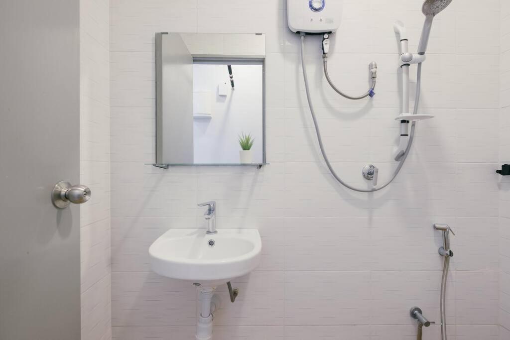 Mini House Gombak 2BR 5pax Ayuman Suites