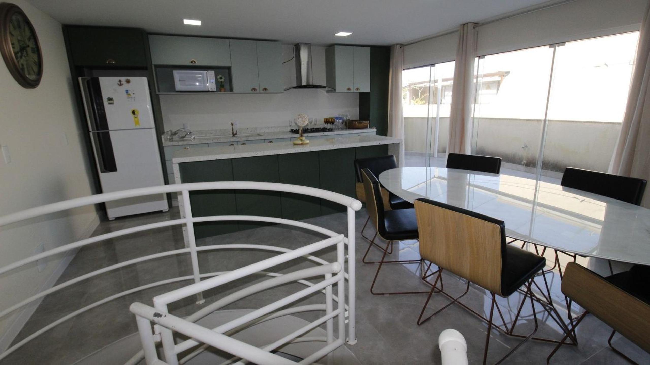 1025 Ampla cobertura duplex na Praia de Bombinhas 50mts do mar
