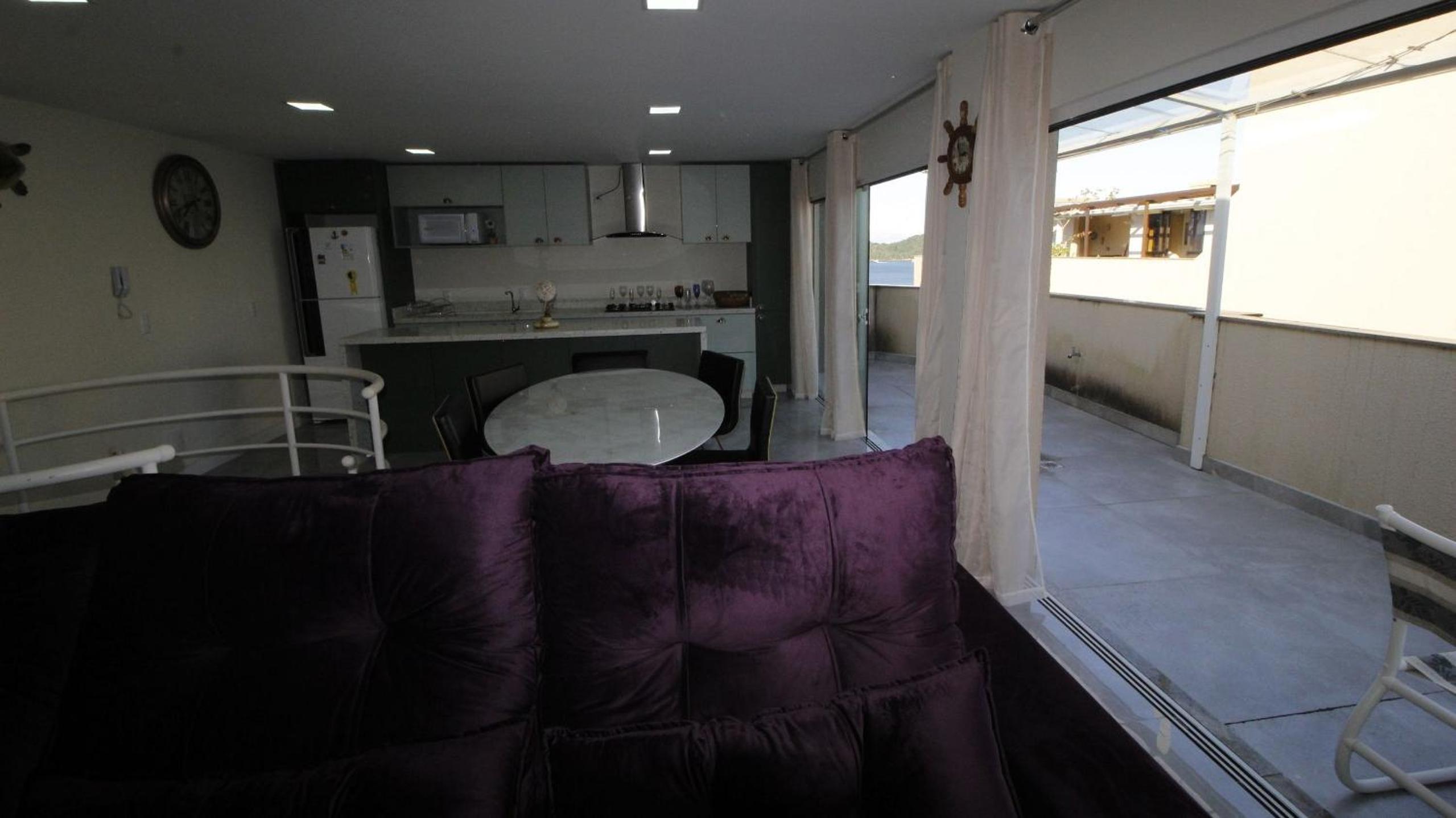 1025 Ampla cobertura duplex na Praia de Bombinhas 50mts do mar