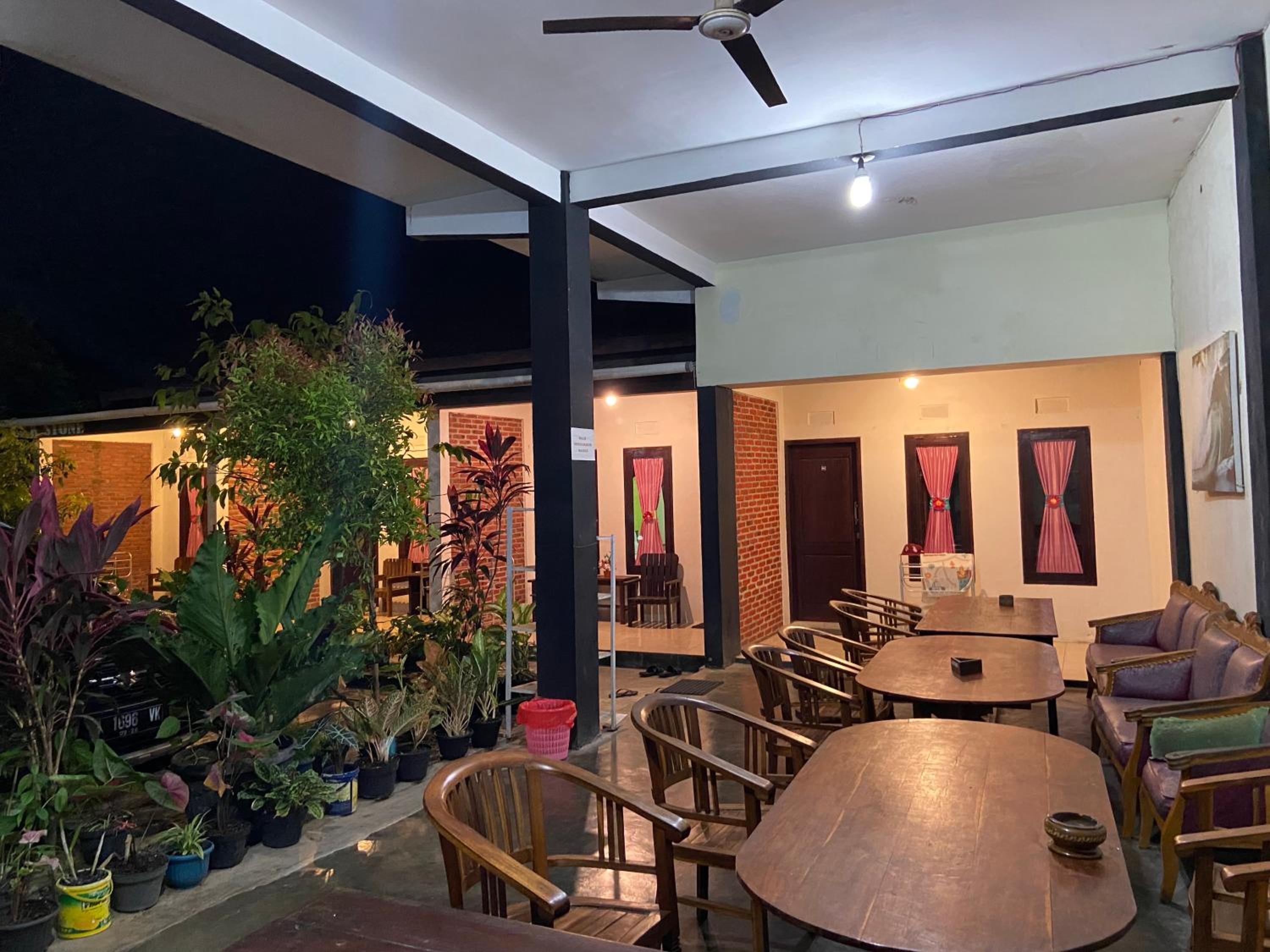 Watukarung Sackstone Guesthouse view 3