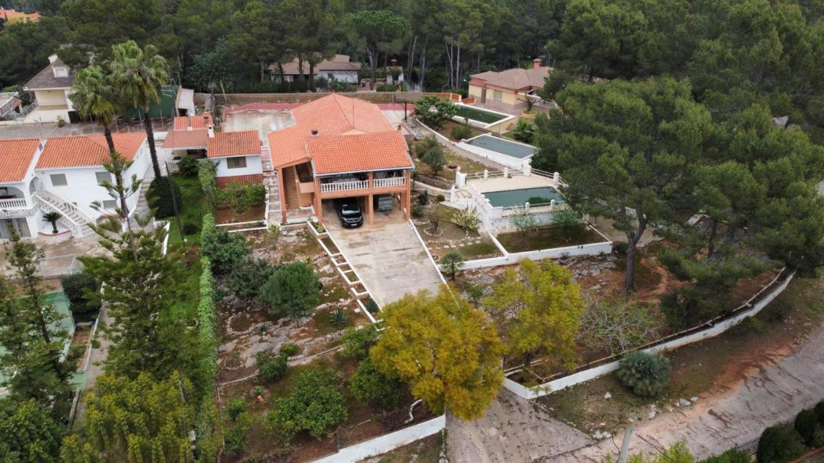 Villa Célia Alzira