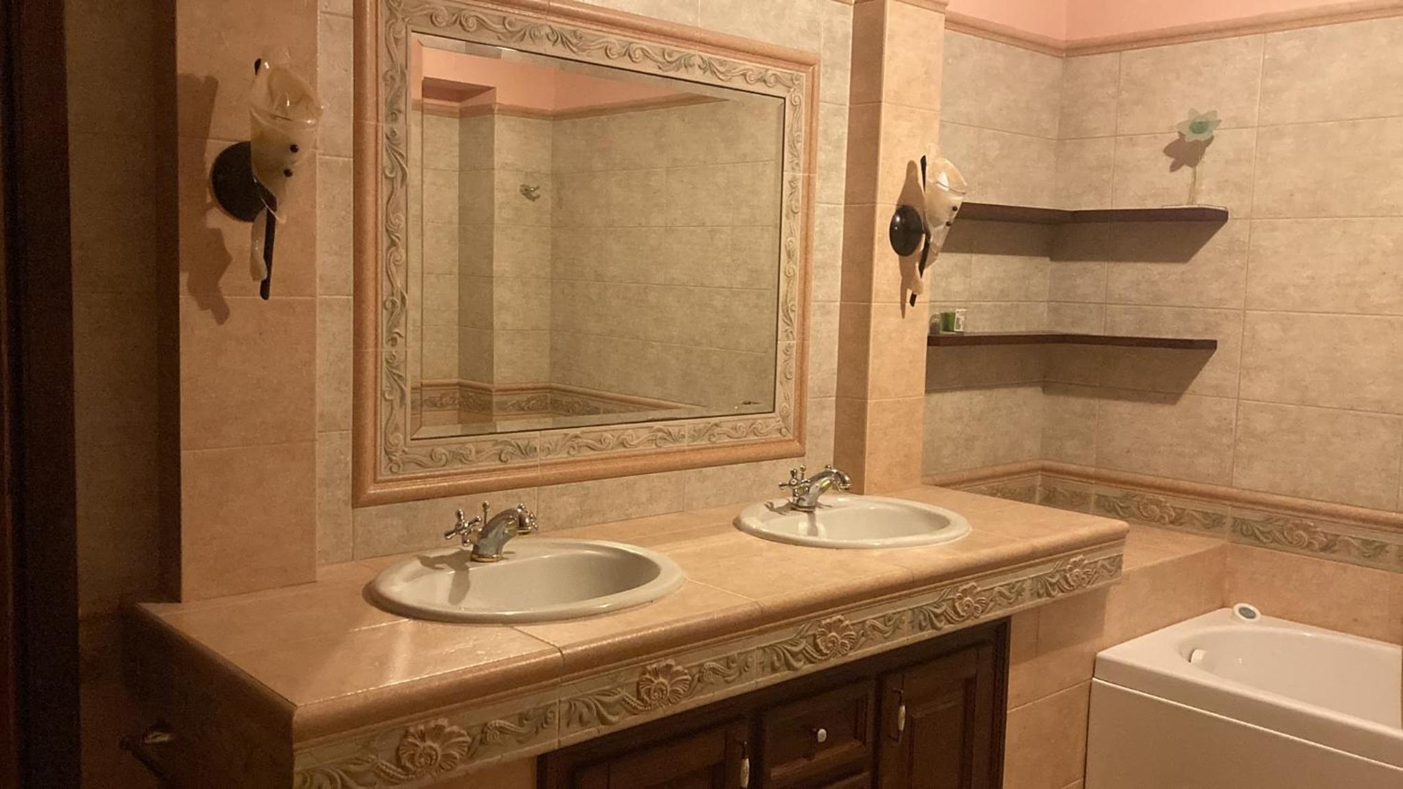 Villa Isabella alloggi e camere con parcheggio interno custodito