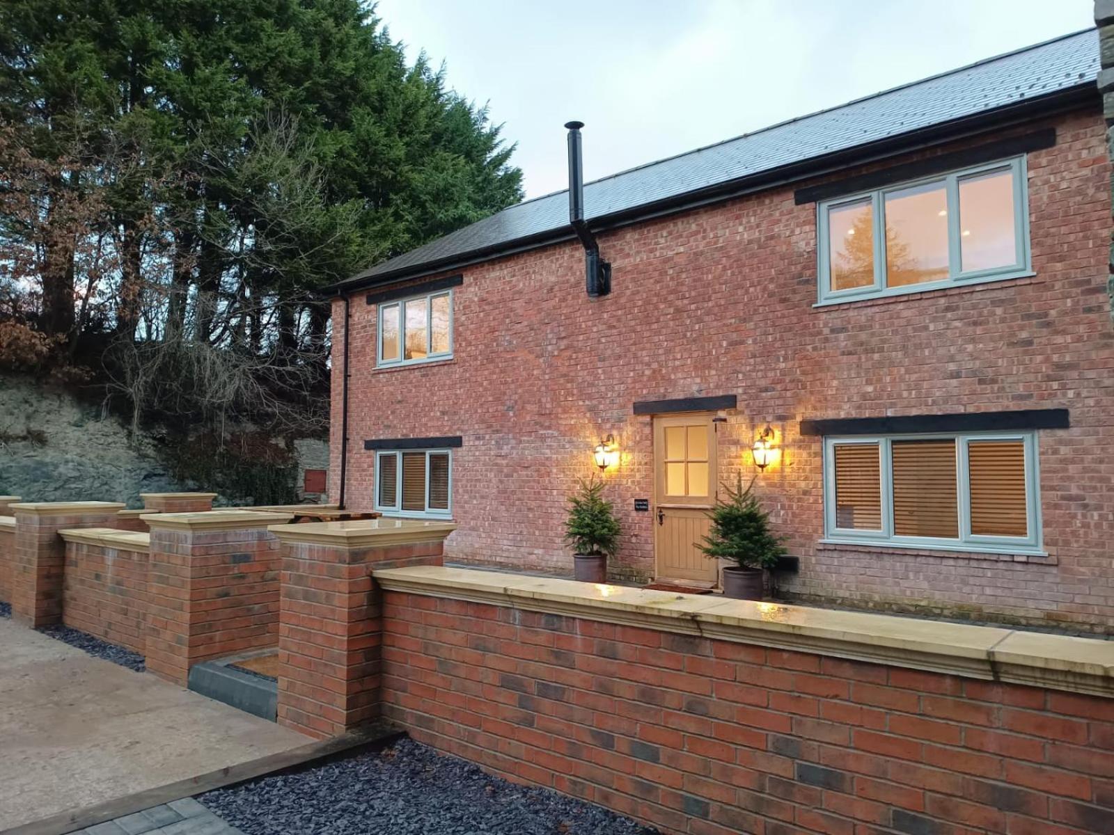 Hotel The Stables At Eriviat Hall