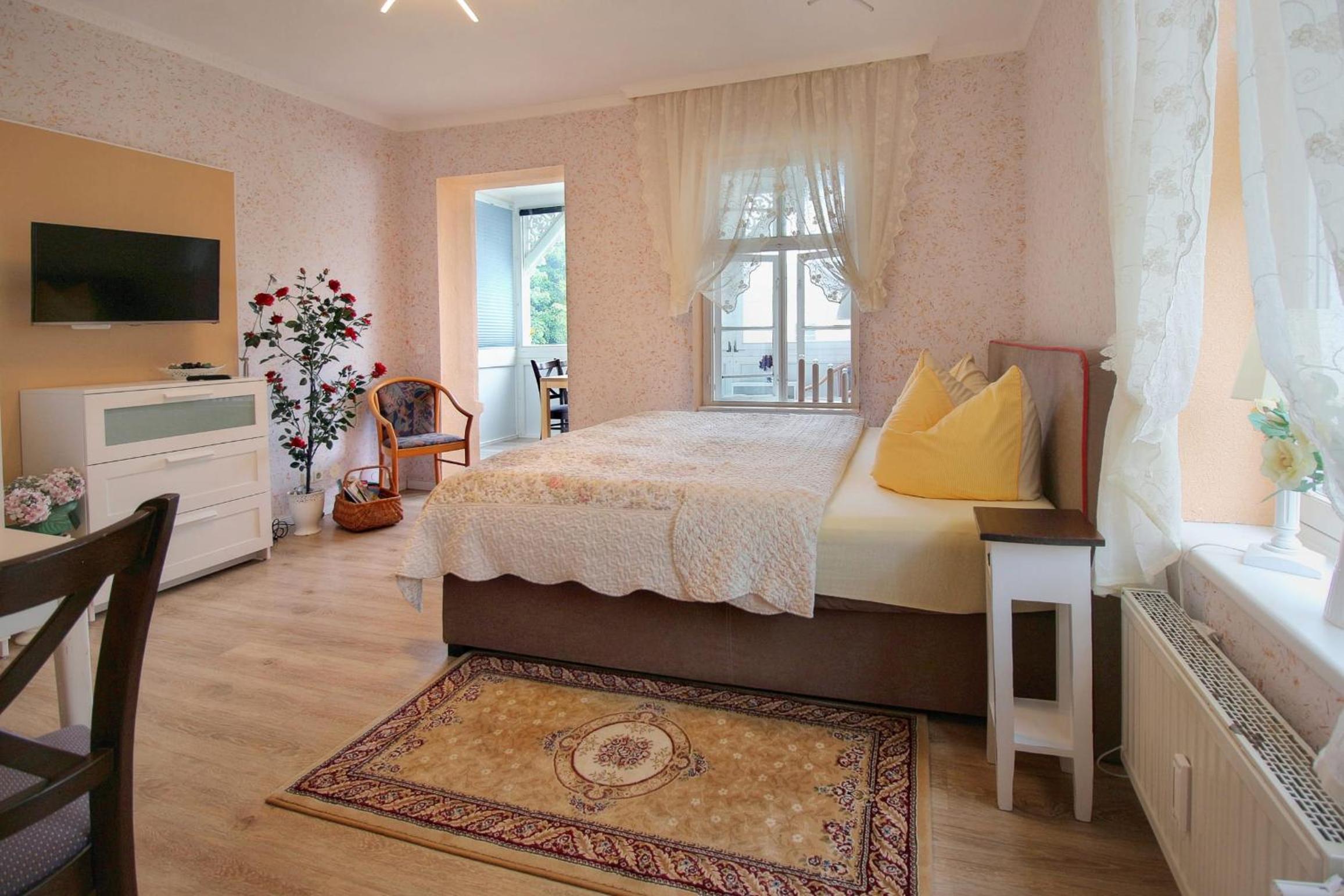 Villa Ostseelilie - Appartements mit Balkon und Meerblick