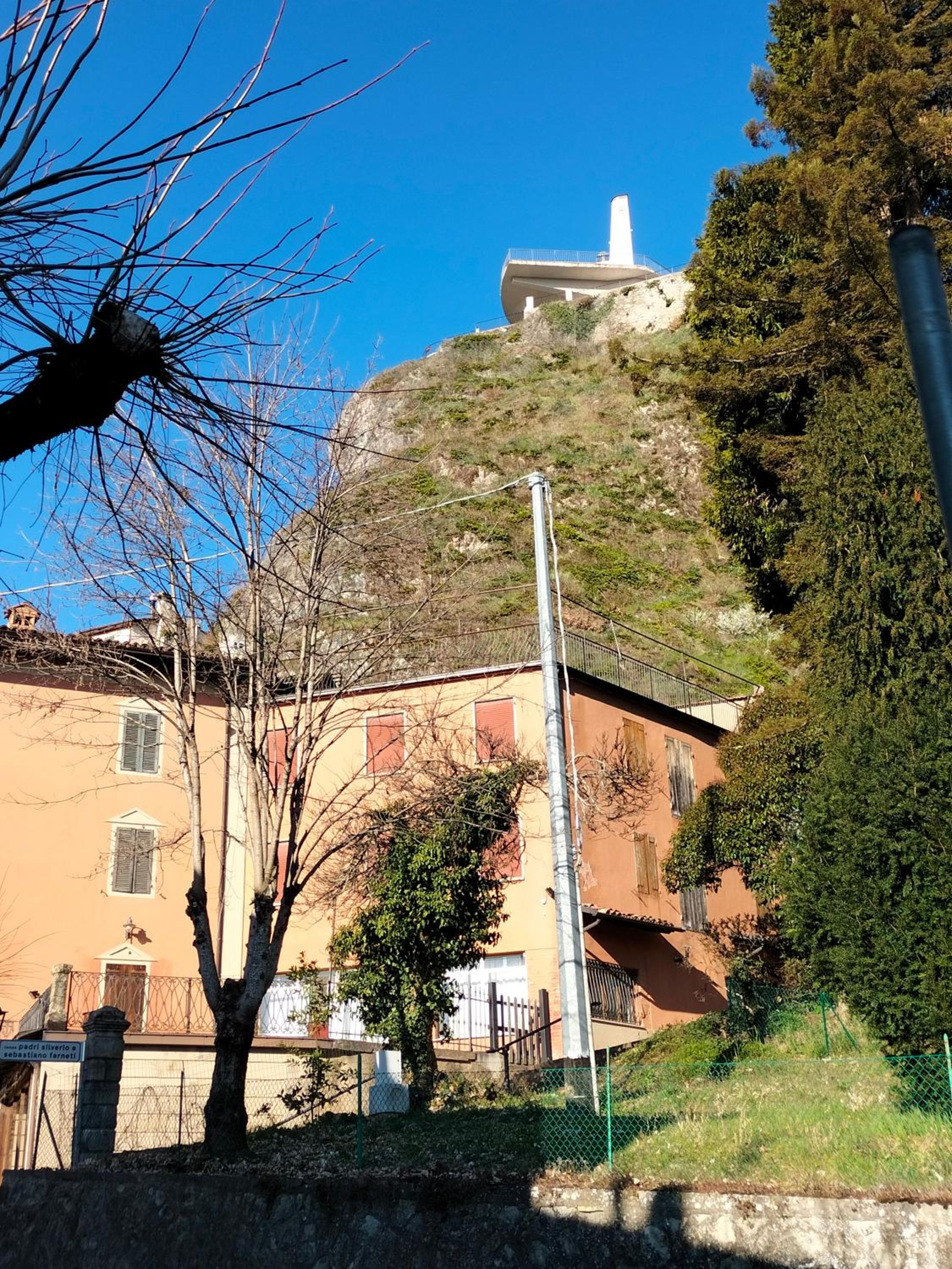 La Chicca piccola casina in affitto nel Borgo Antico di Gaggio Montano BO