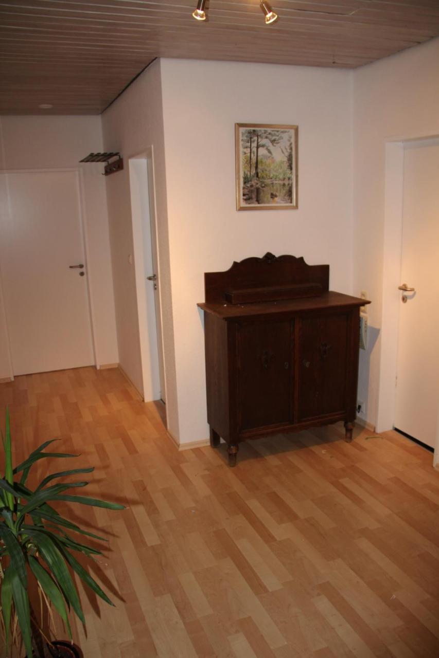 Ferienwohnung mit 4 Schlafzimmer für 2 bis 9 Gäste----Apartment with 4 bedrooms for 2 to 9 guests