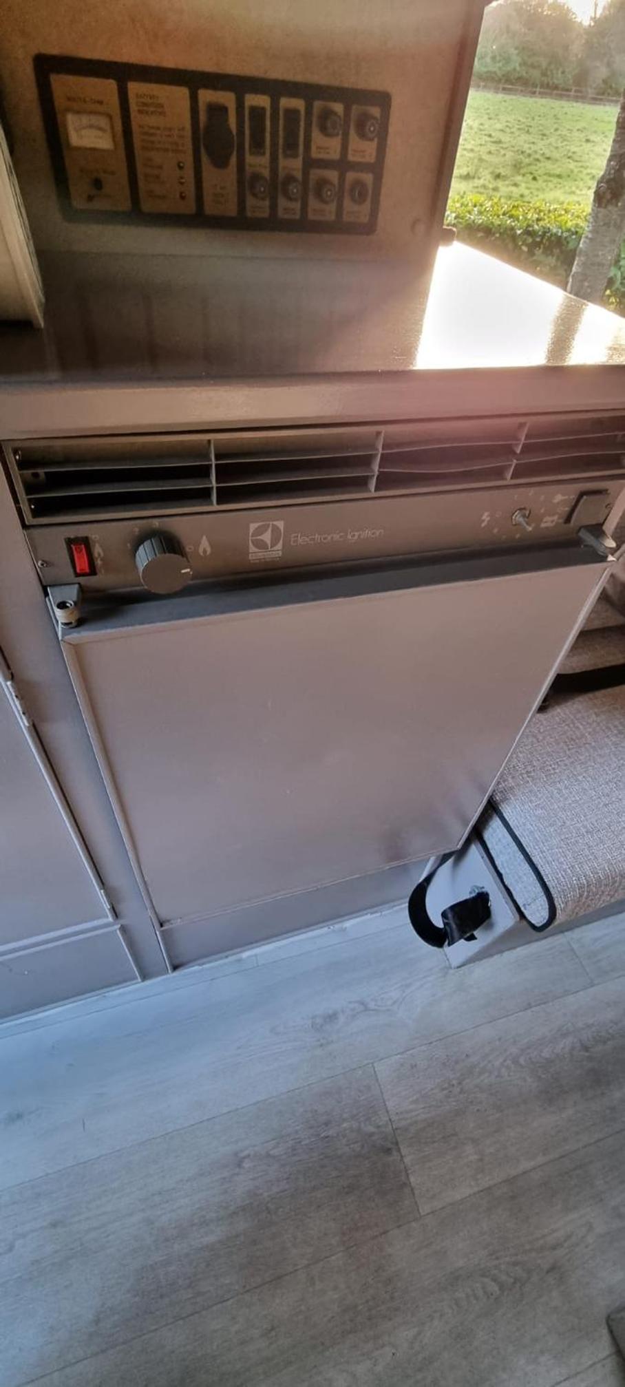 RETRO CAMPER HIRE LTD Campervan Hire Company