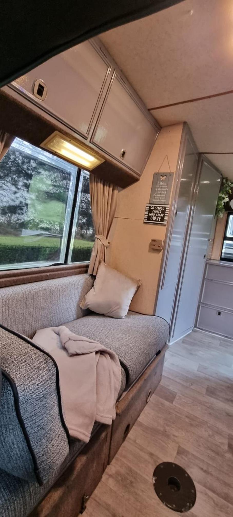 RETRO CAMPER HIRE LTD Campervan Hire Company