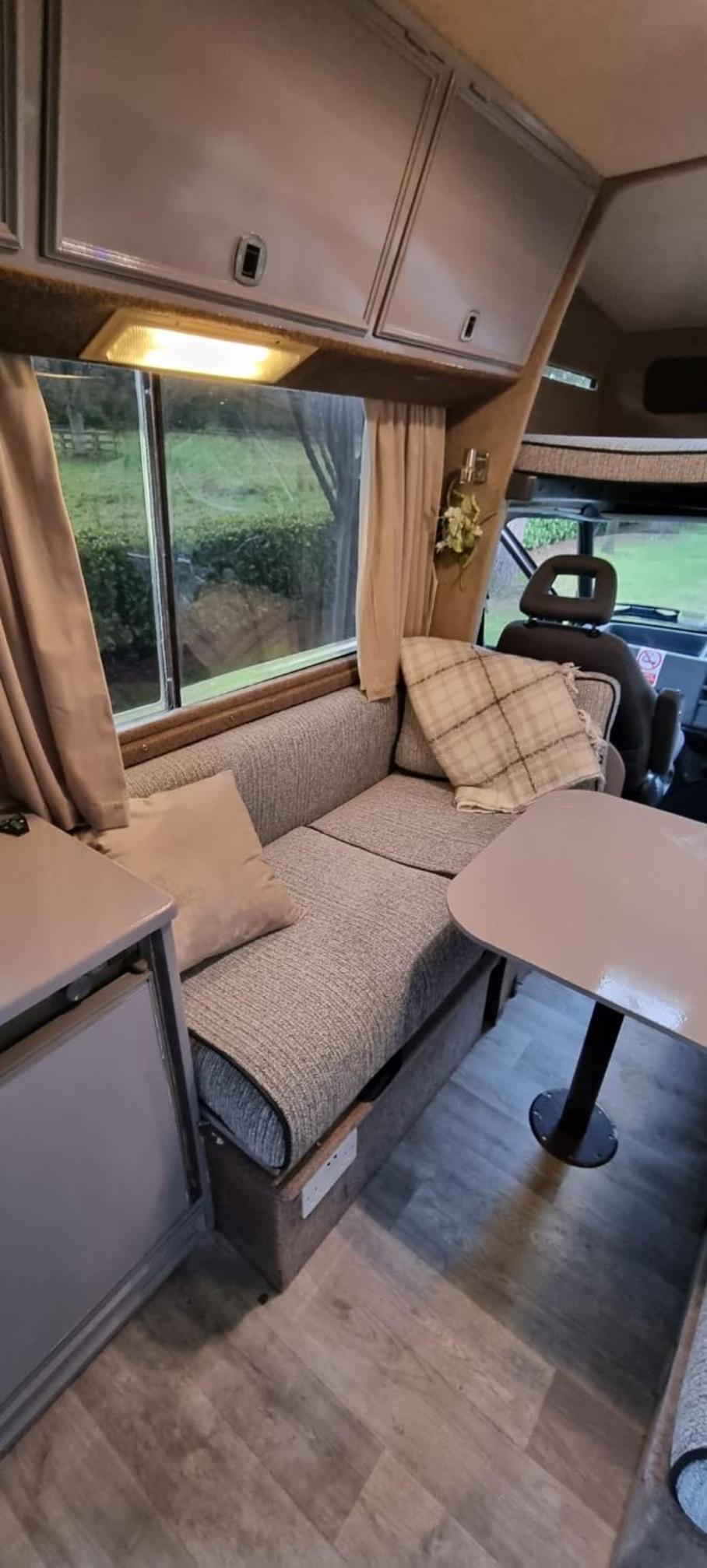 RETRO CAMPER HIRE LTD Campervan Hire Company