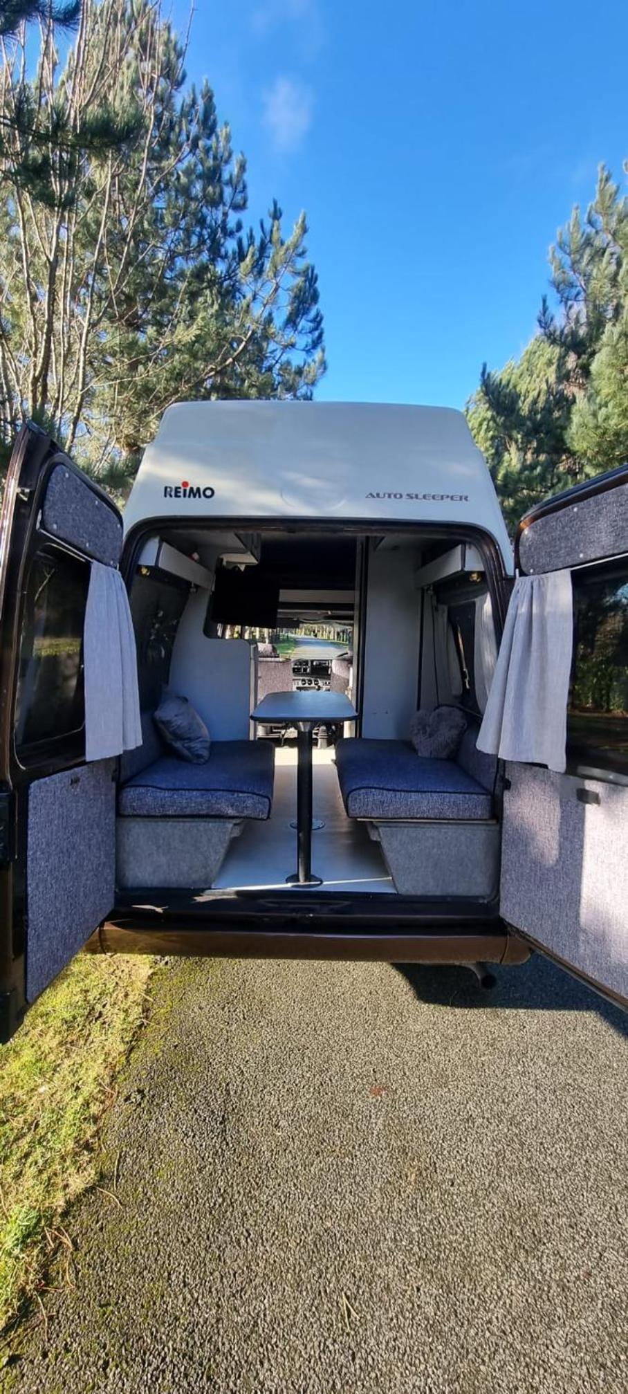 RETRO CAMPER HIRE LTD Campervan Hire Company