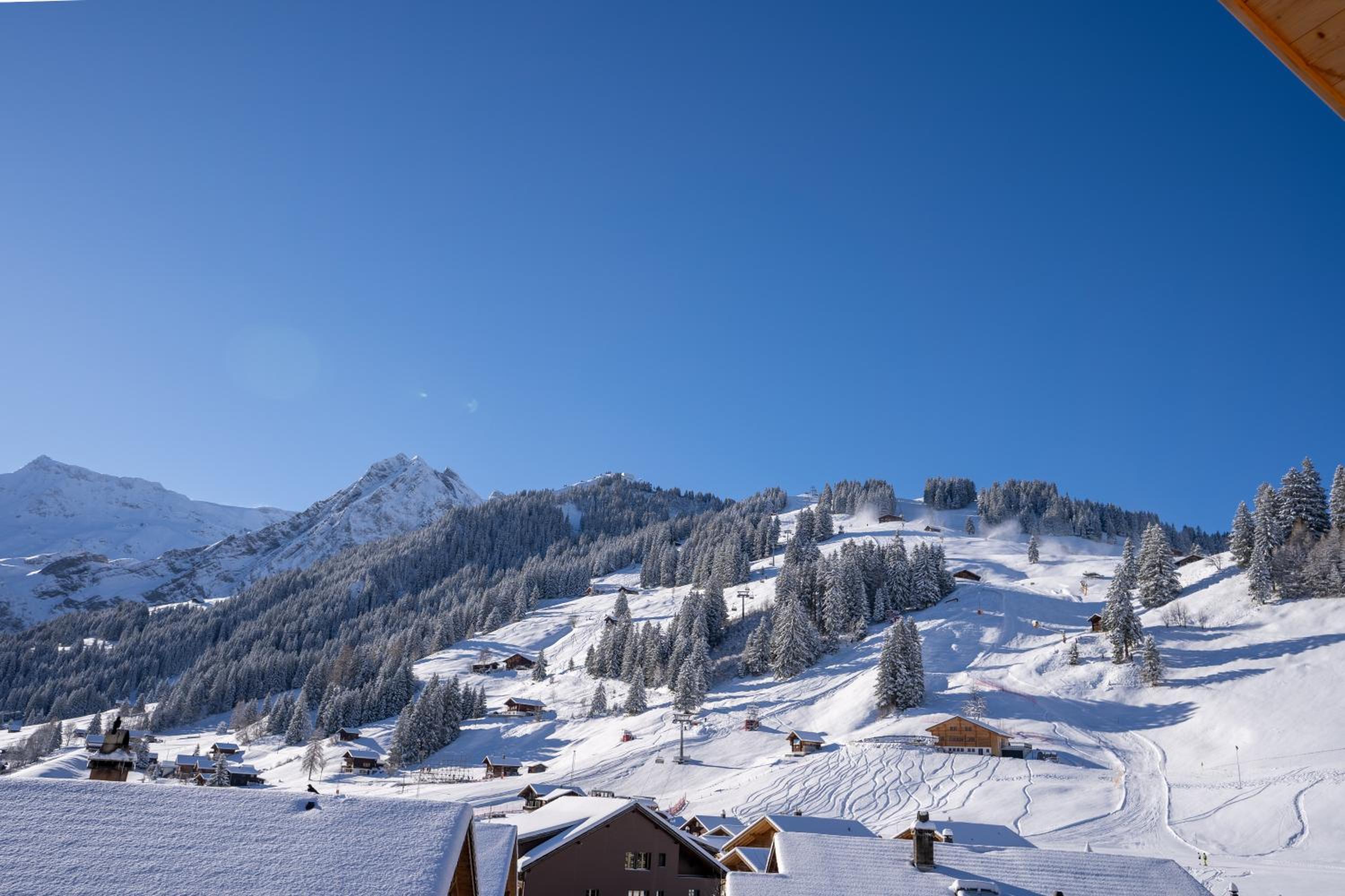 Chuenislodge3 neu&stilvoll, 2Balkone, echtes Bijou mit top-Aussicht