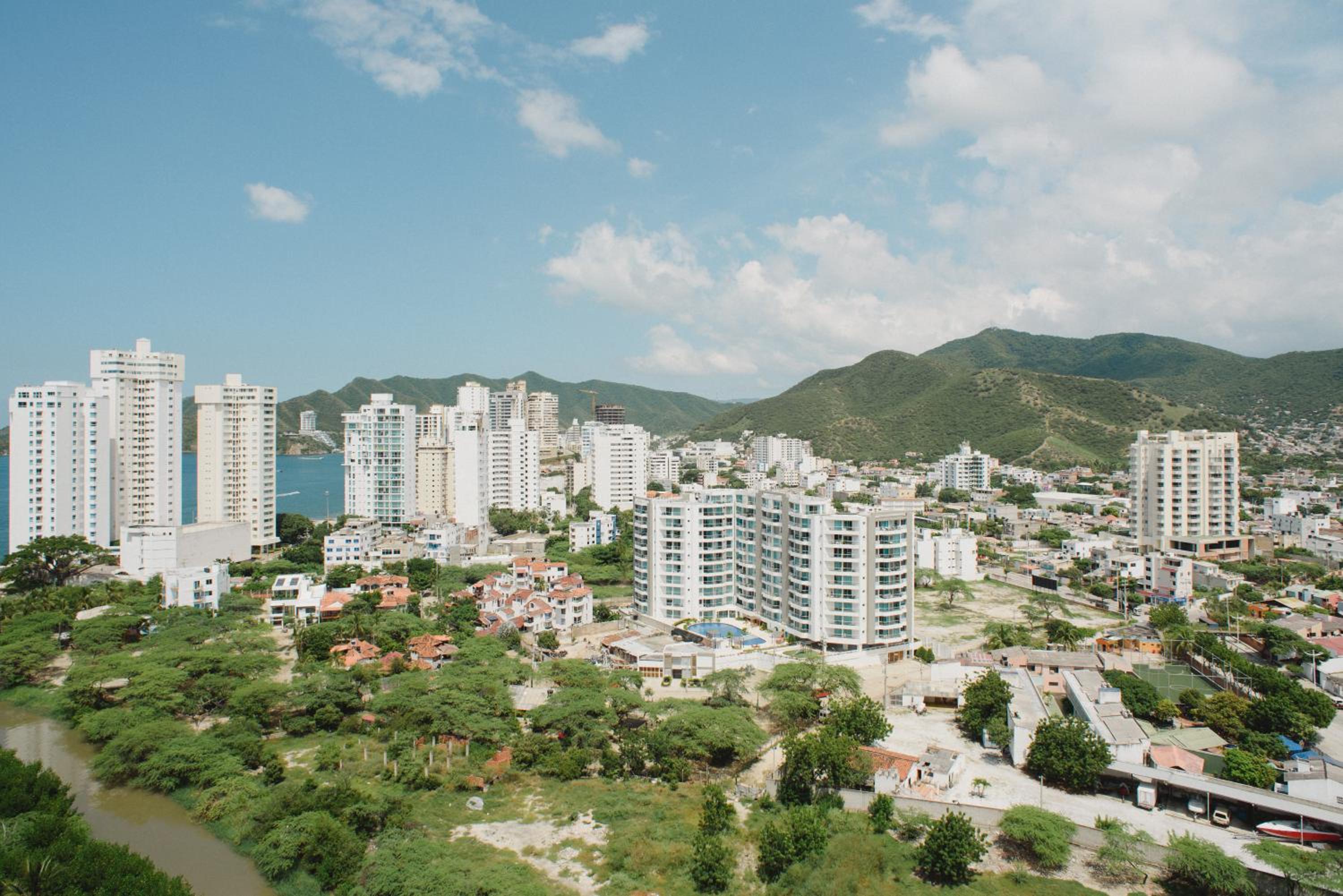 Edificio Reserva del Mar, apartamentos 1618, 1614 y 1714