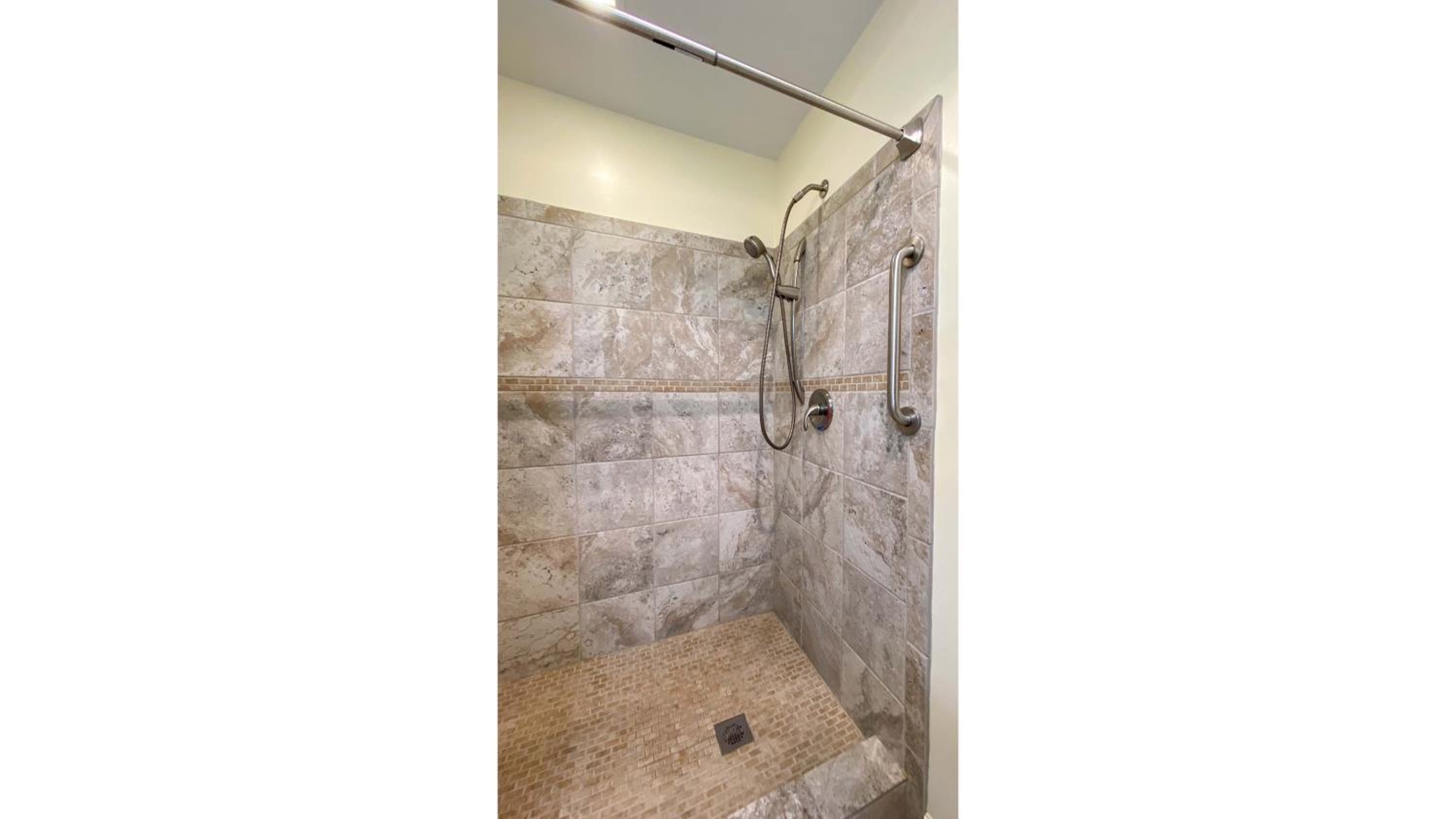 Jekyll Island Vacations - ISLAND ESCAPE home - Property Image 3