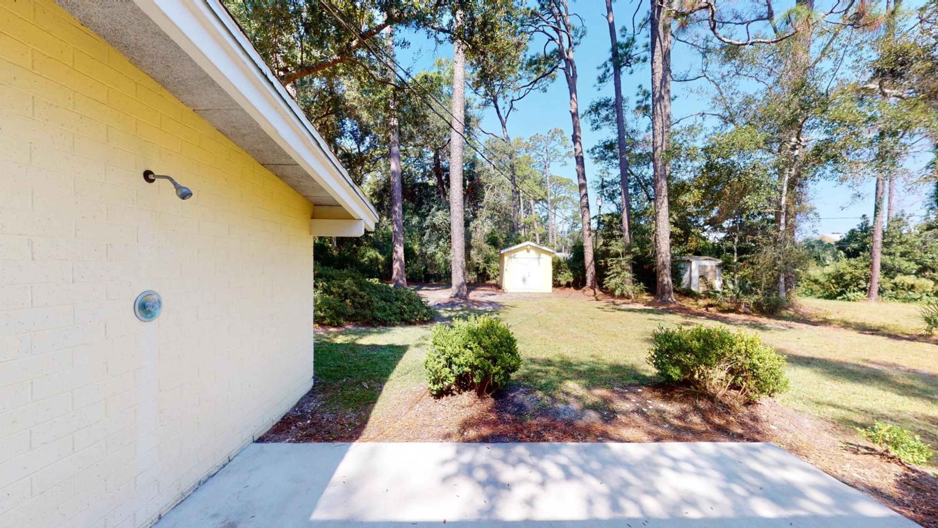 MELLOW YELLOW home view 4