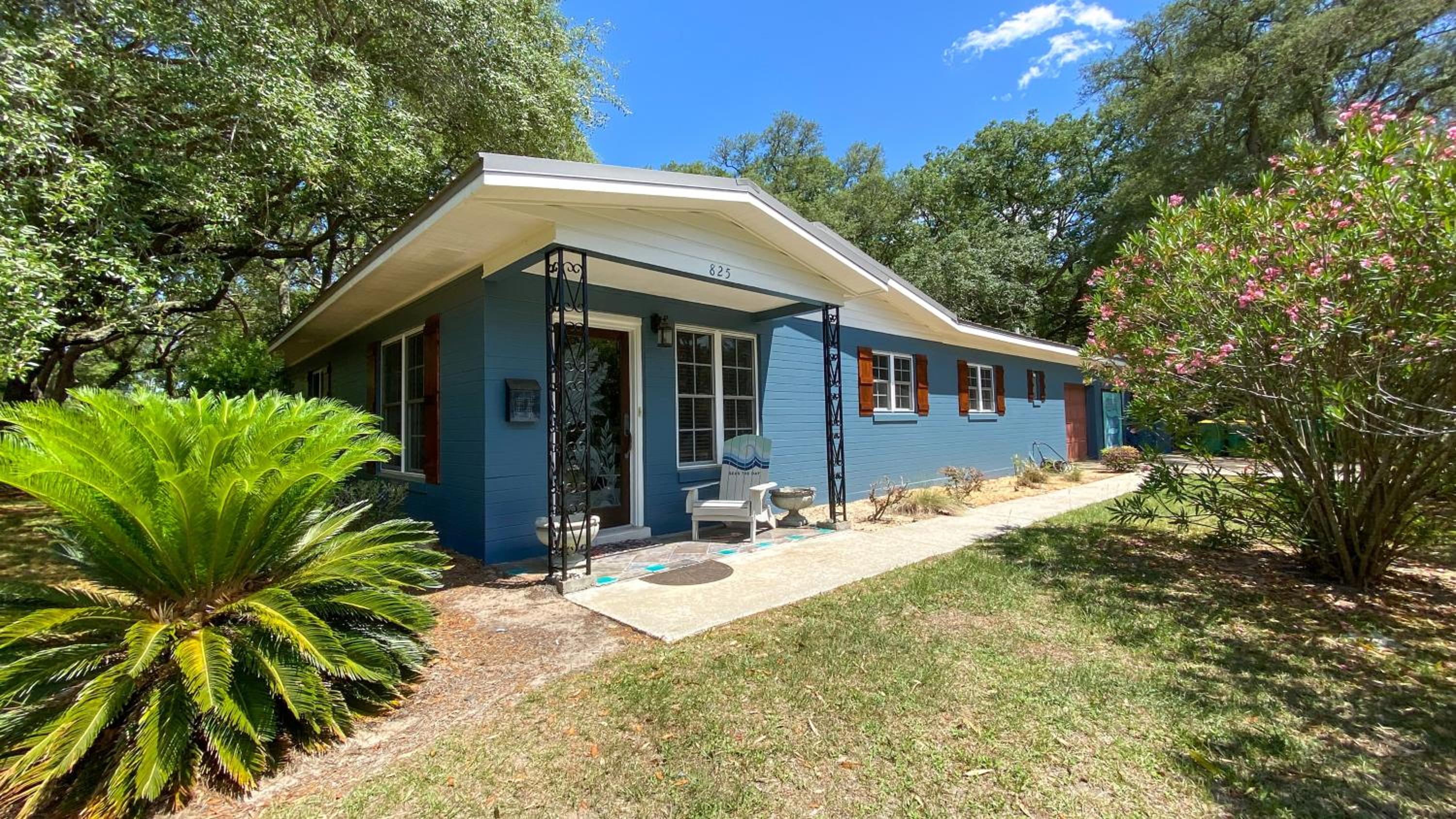 KISSES COTTAGE home