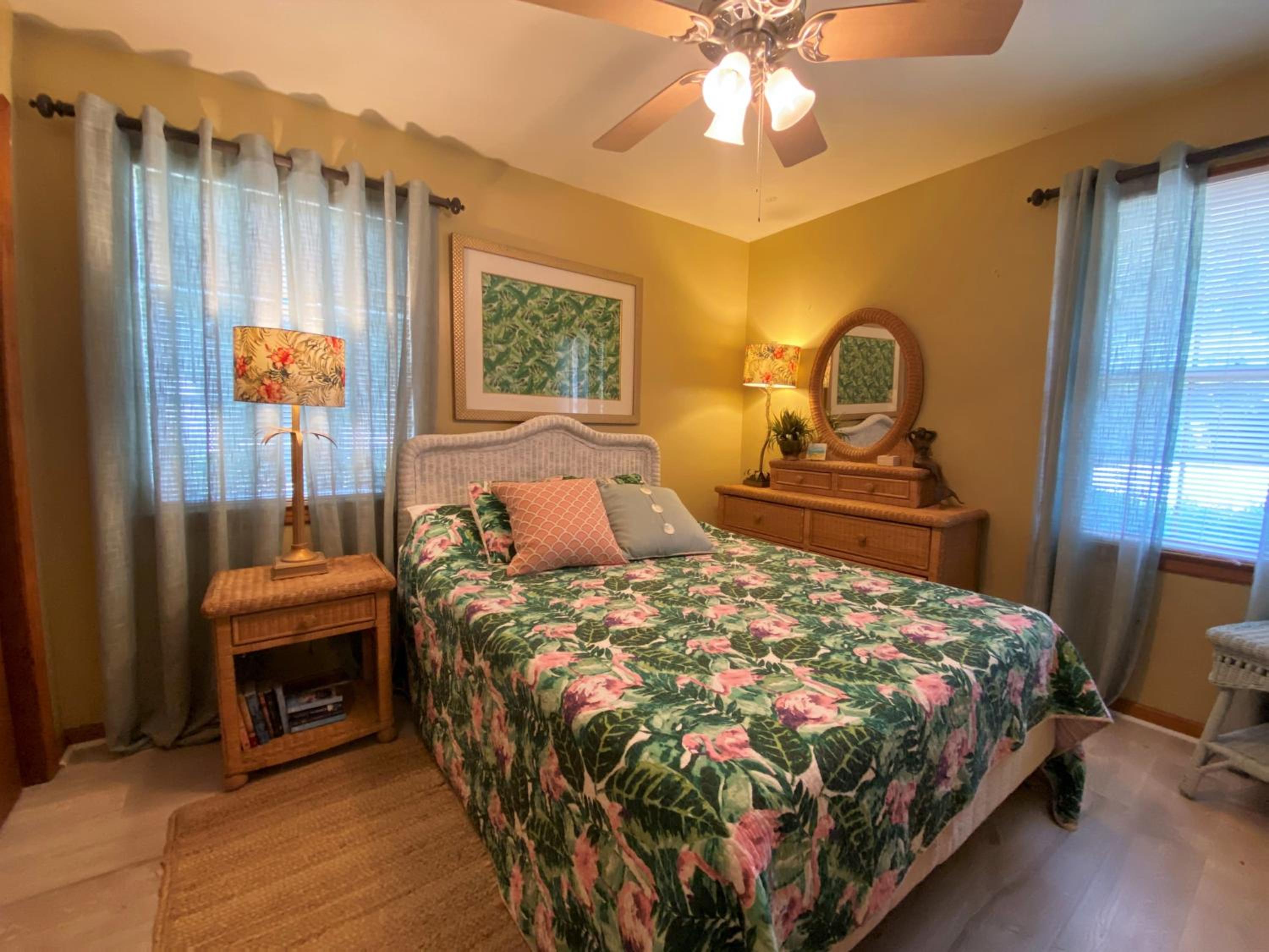 HOLLAND HOUSE DUPLEX Duplex
