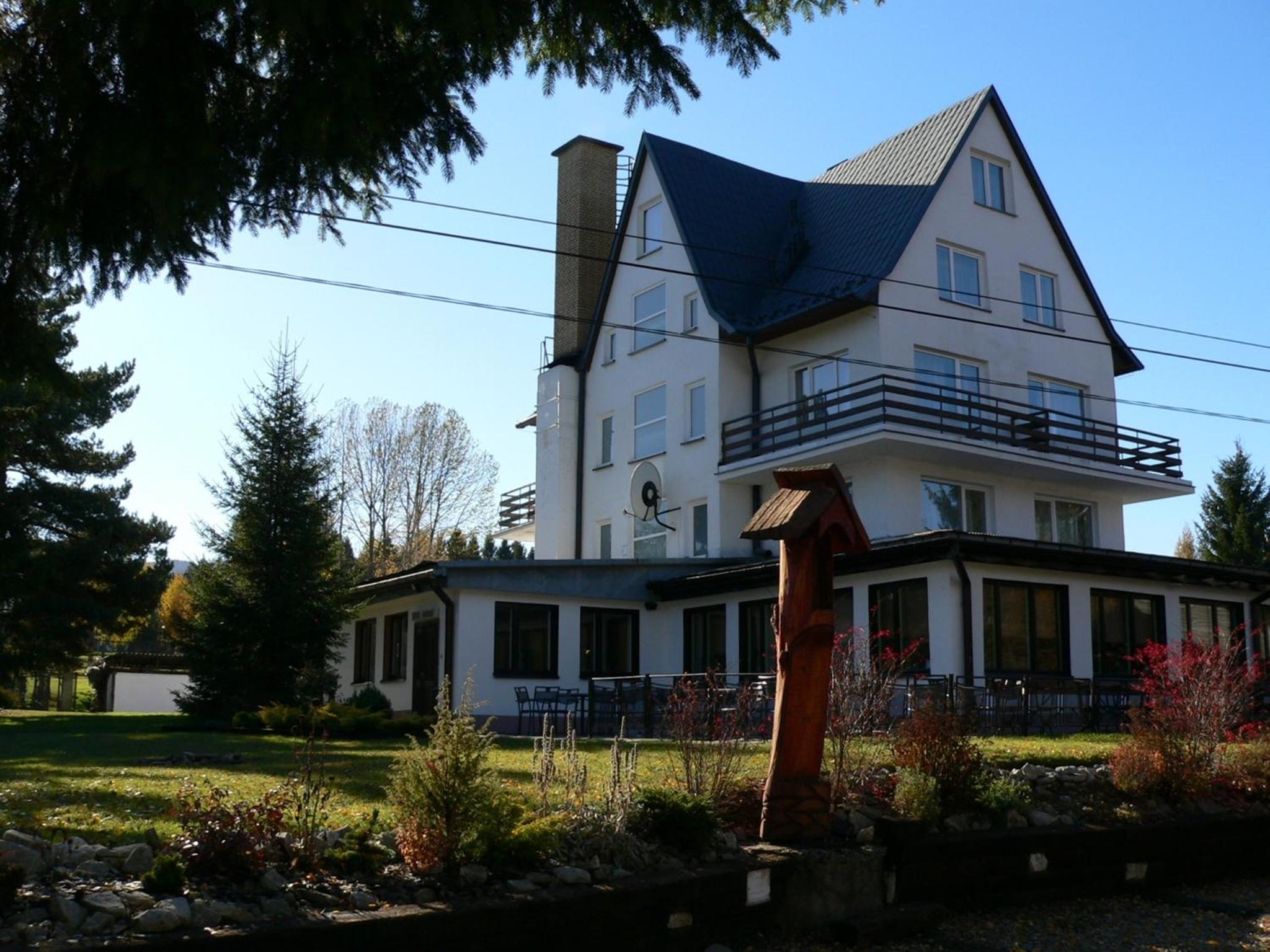 Photo 9
