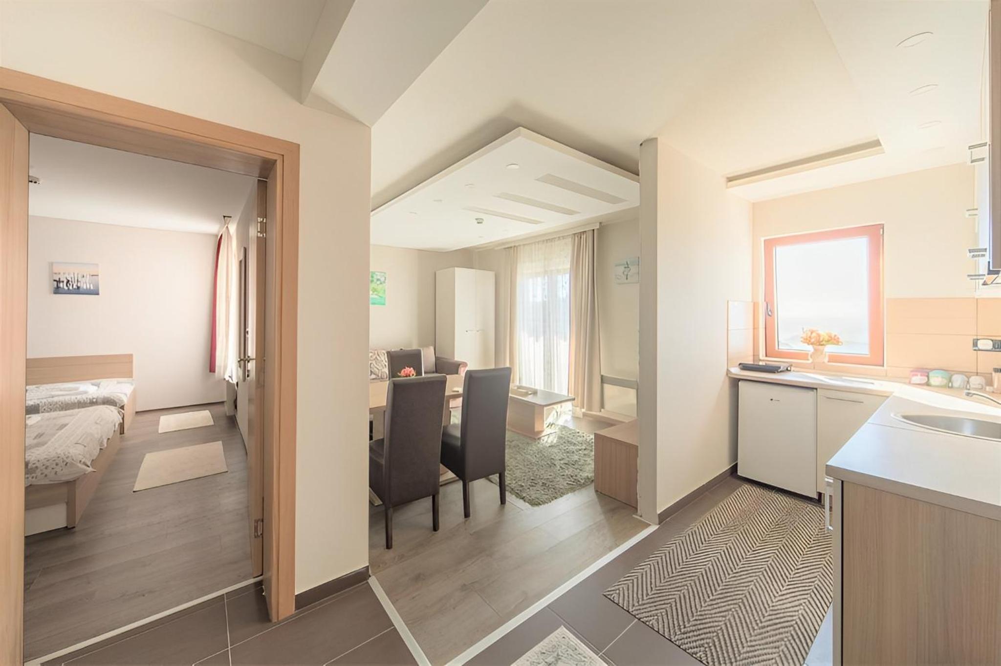 Modern Lux Apartment H8 at Milmari Resort view 3