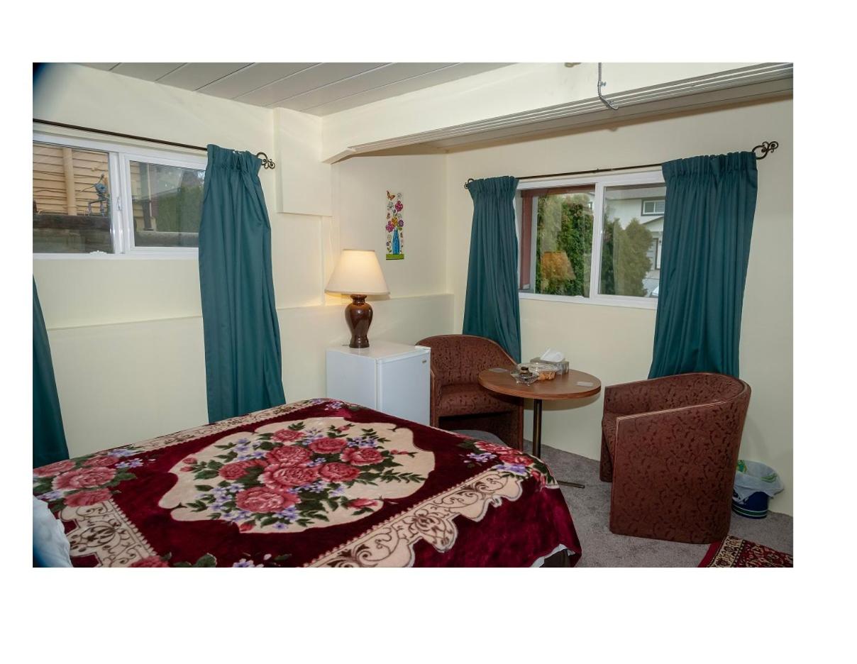 Guest Suite - Private Retreat - J-1
