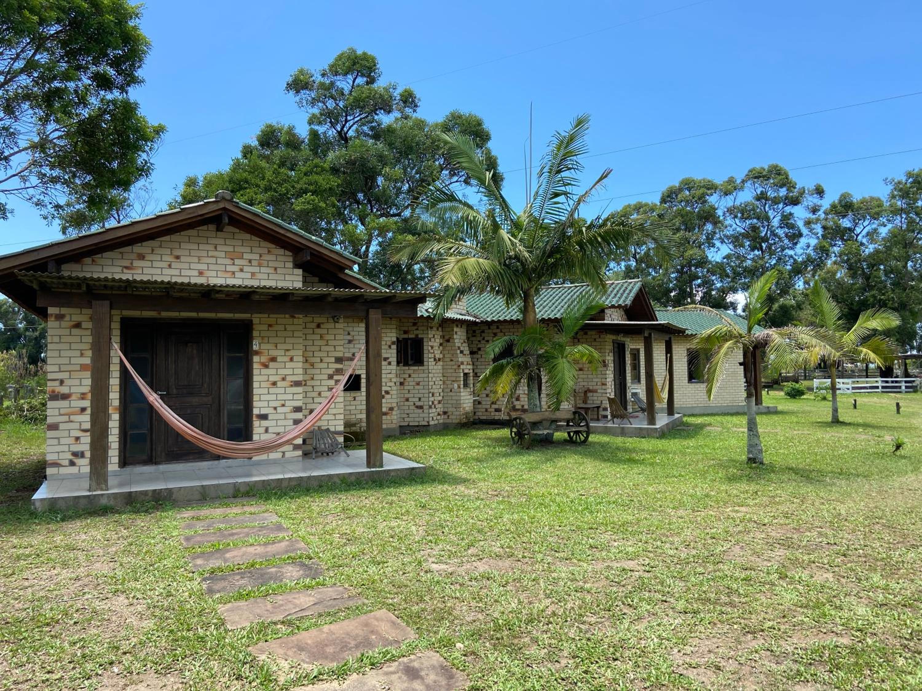 Haras Trevo de Ferro, Praia, Piscina e Campo