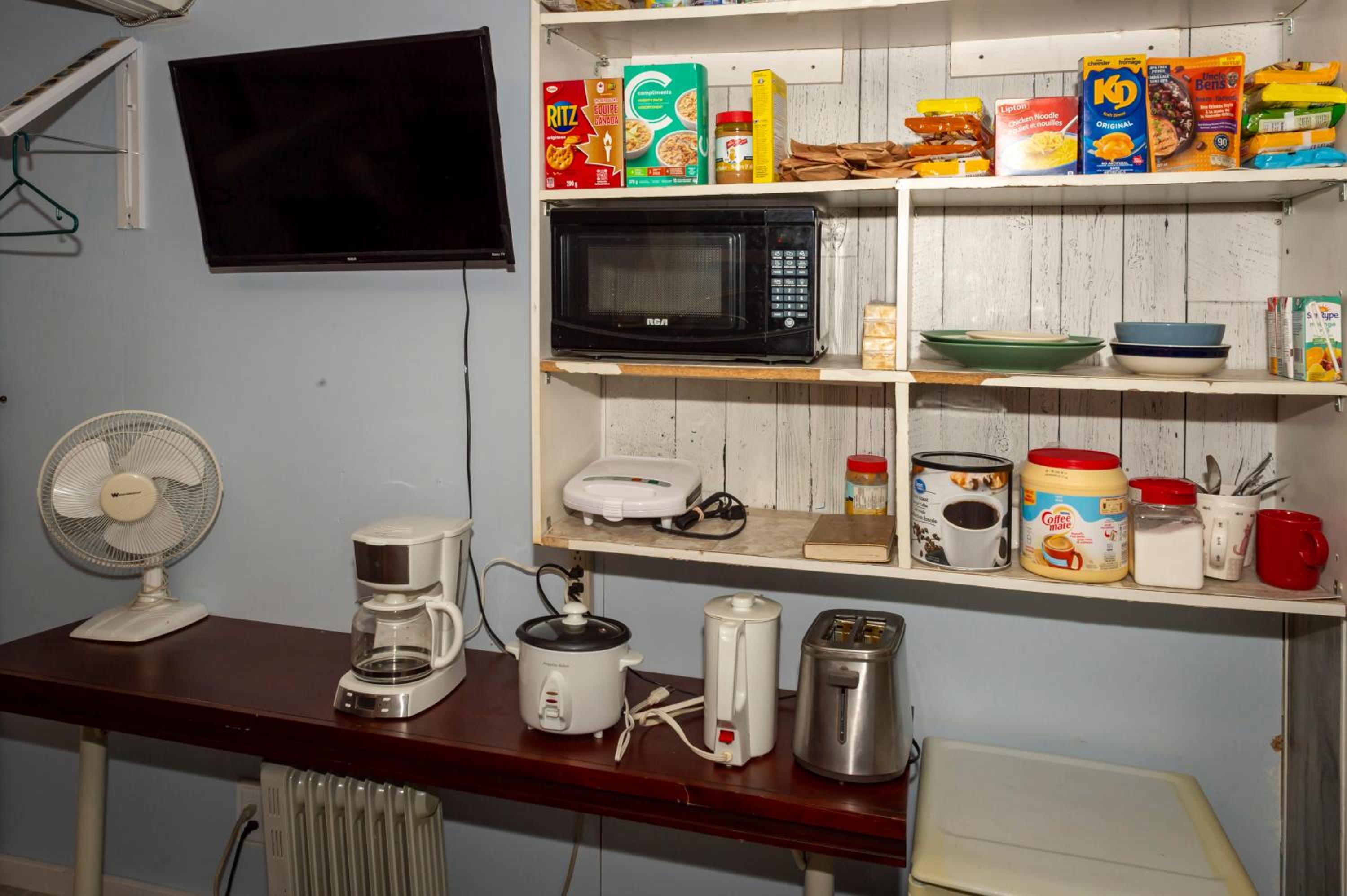 Guest Suite - Private Retreat - J-1