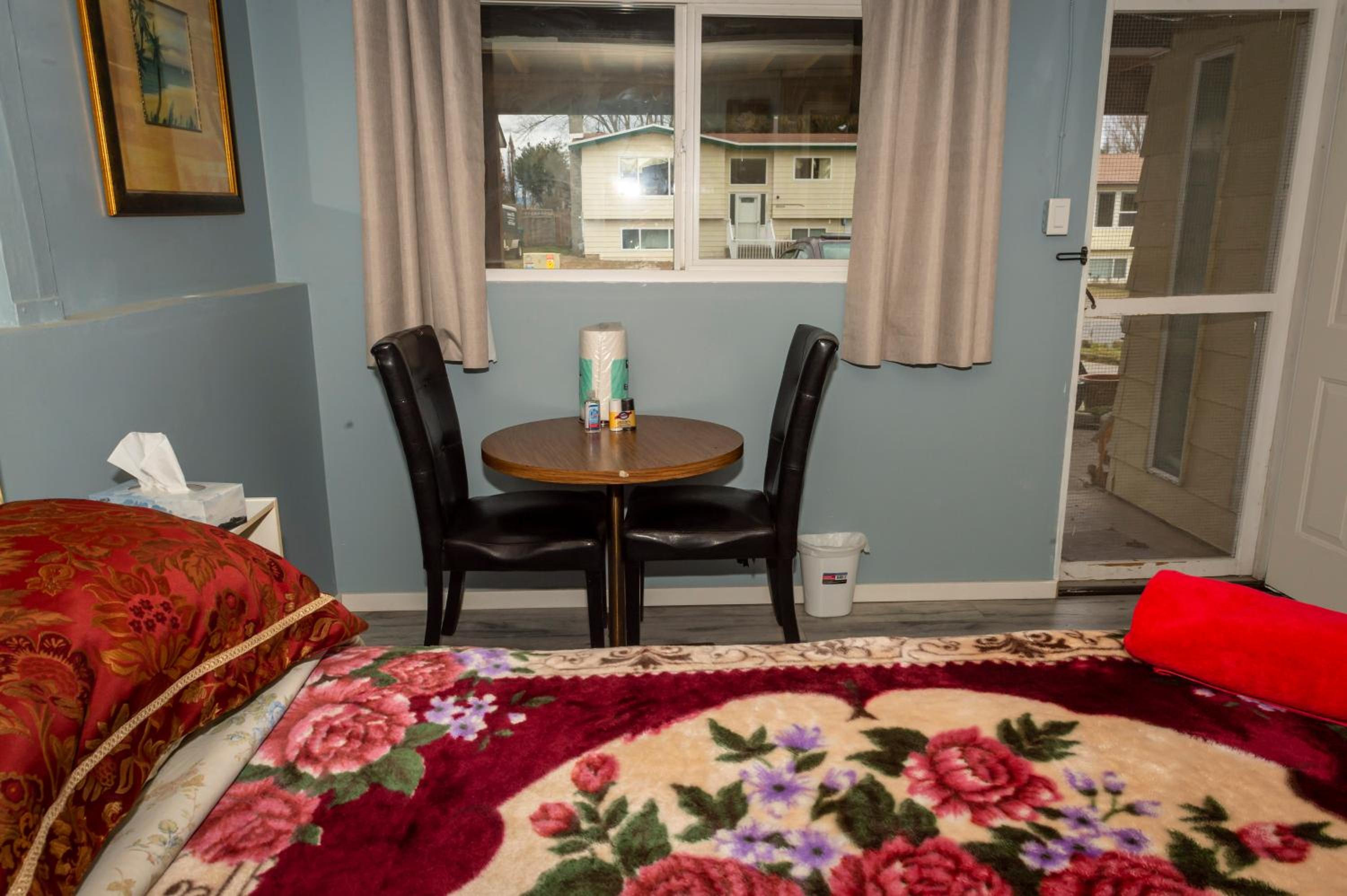 Guest Suite - Private Retreat - J-1