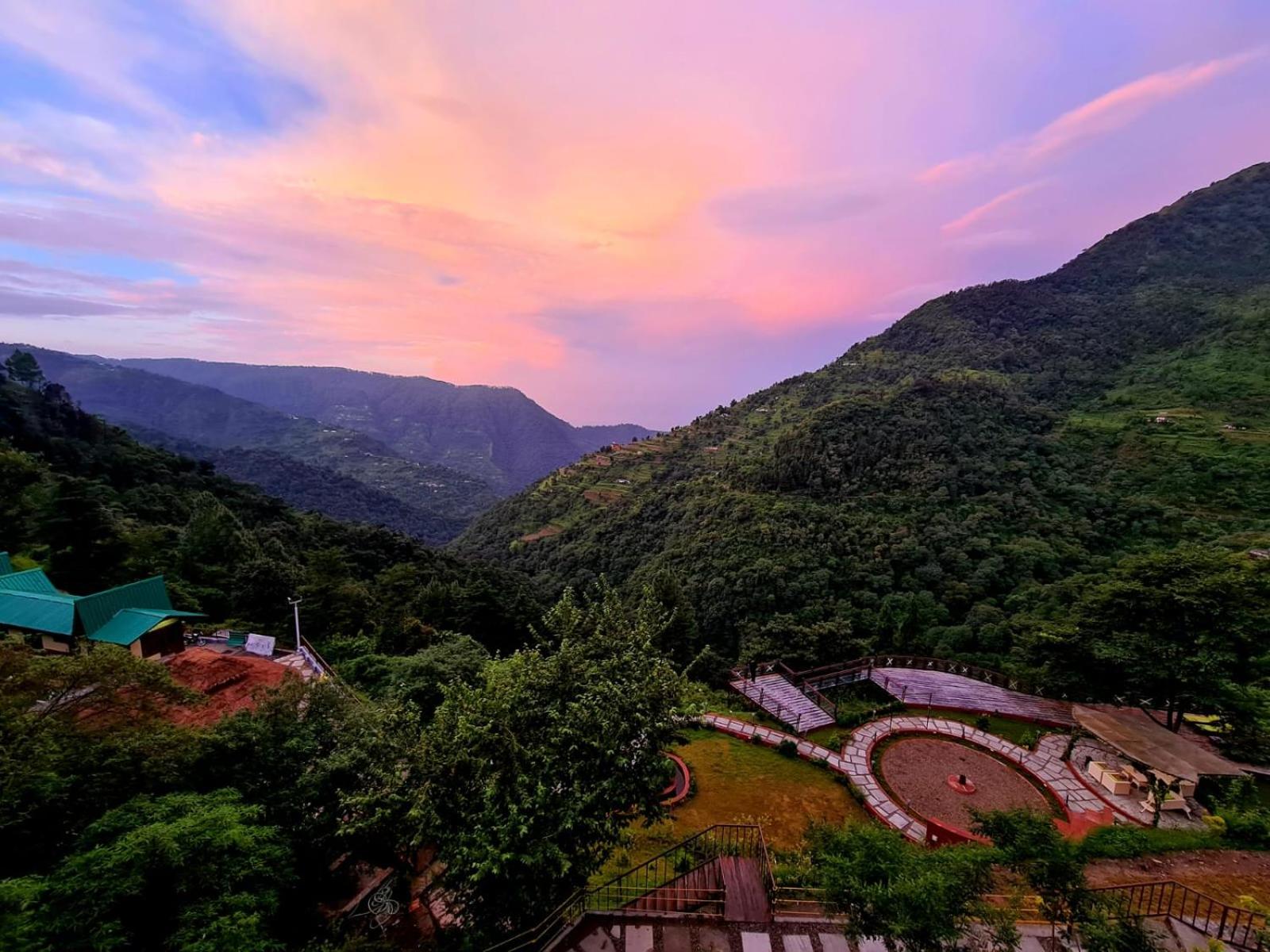 Atulyam, Pangot view 3