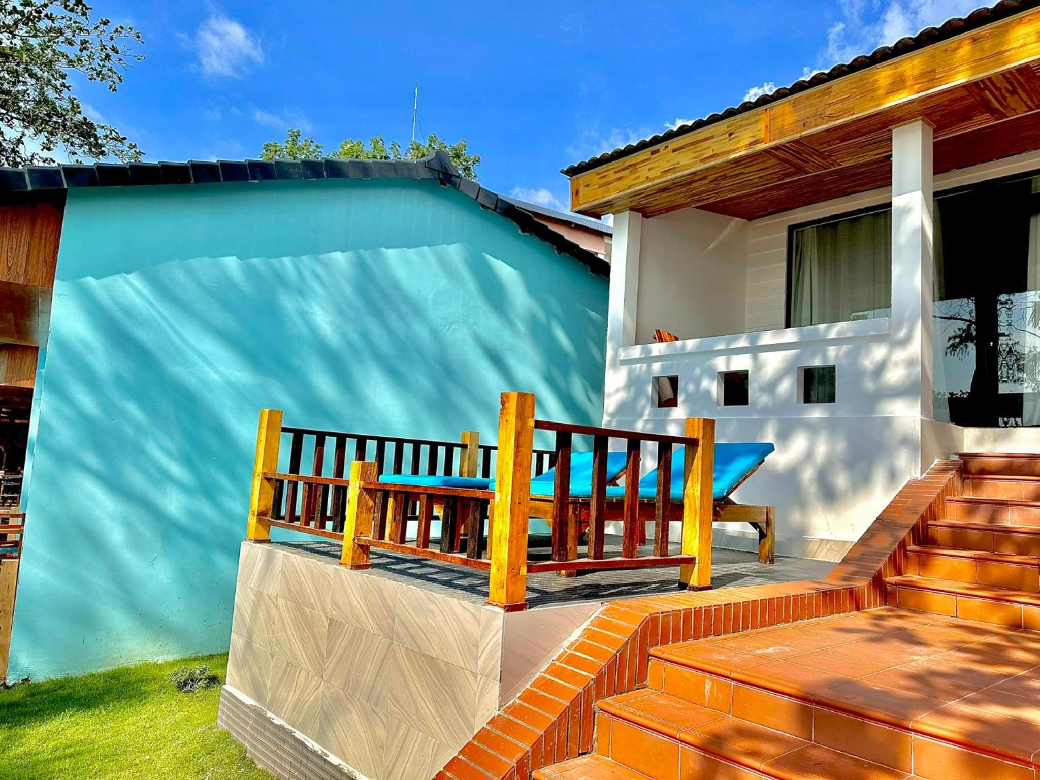 Orange Resort