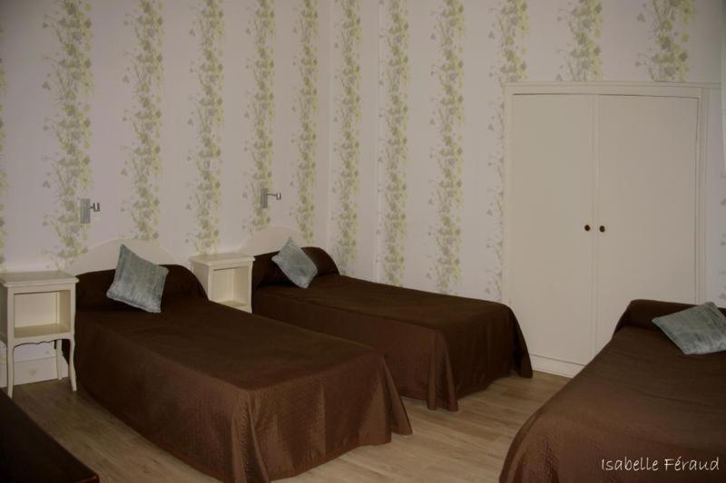 Chalon-Sur-Saone Vacations - Hotel Saint Jean - Property Image 2