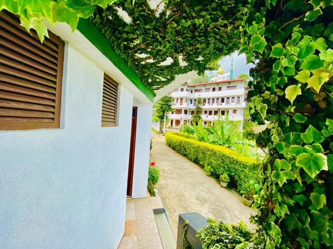 sri lak residence