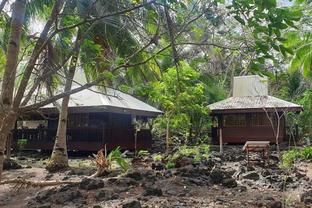 Marahuyo - Off-grid, beachfront, private cabin