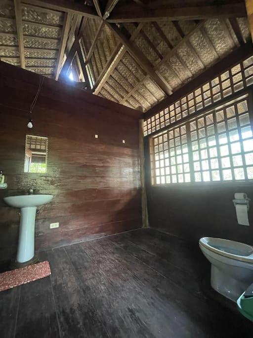 Marahuyo - Off-grid, beachfront, private cabin