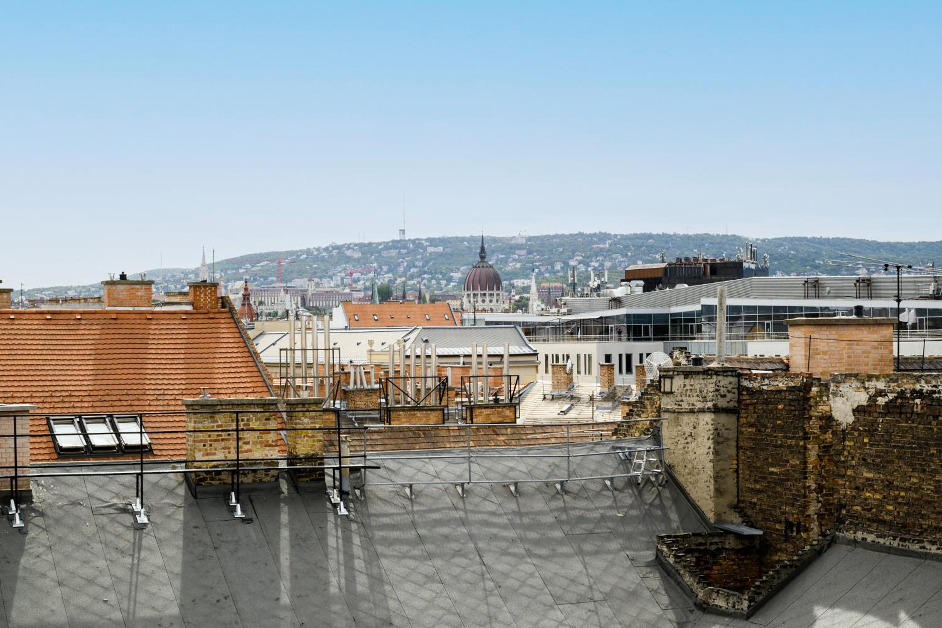 Triplex, Rooftop with Parlament view & Jacuzzi view 4