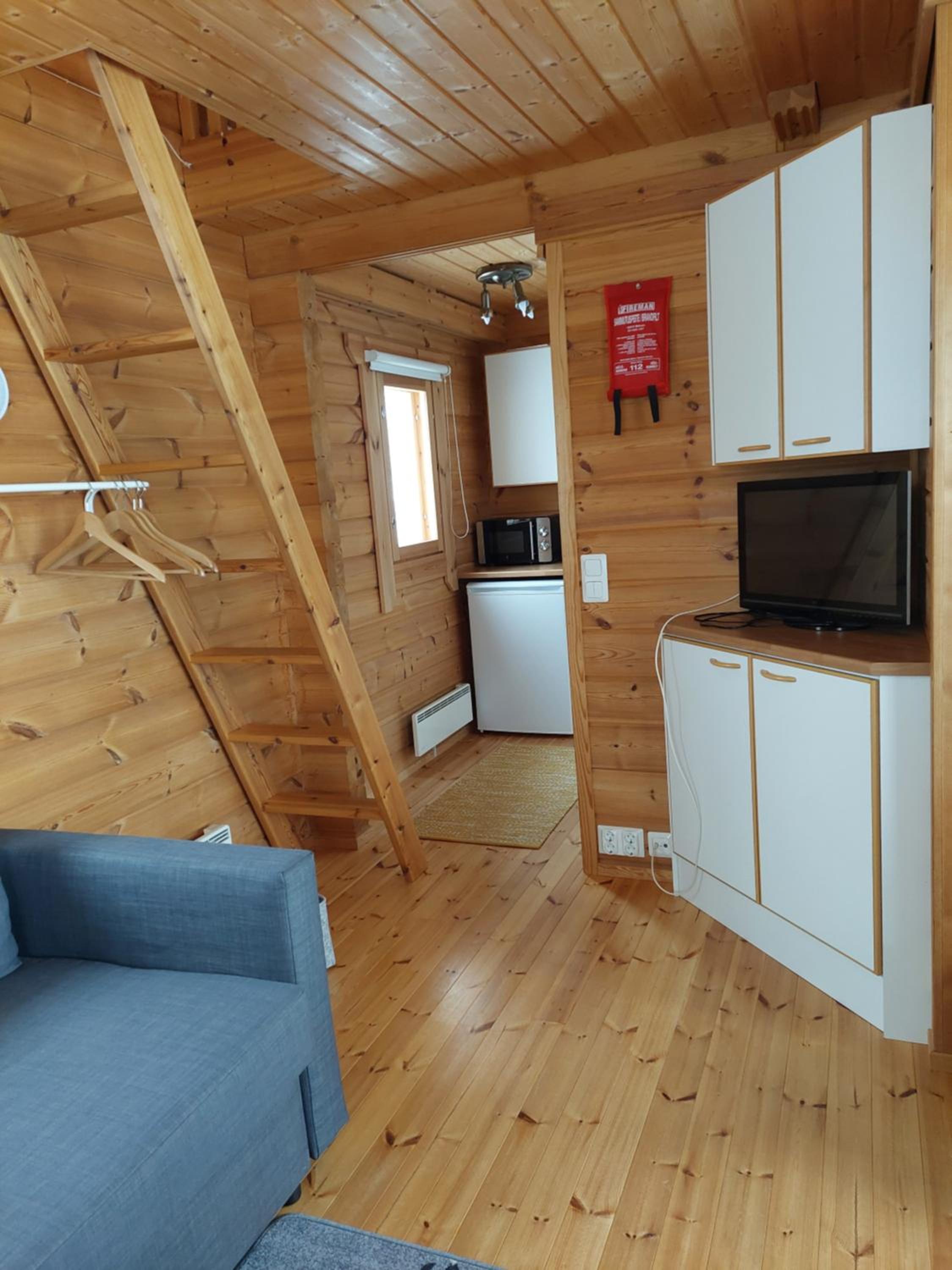 Photo 8