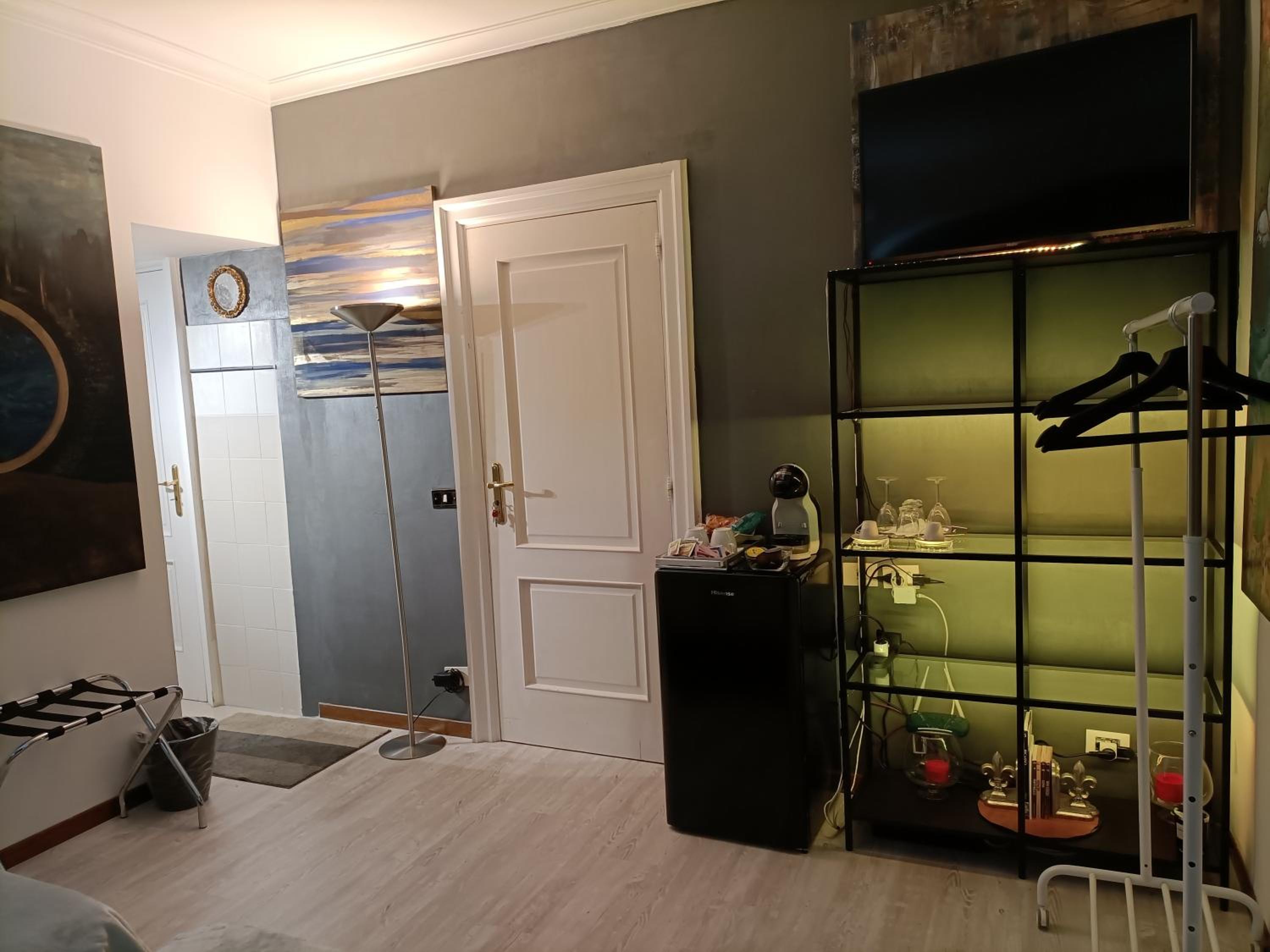 Spanish Steps Cozy luxury room