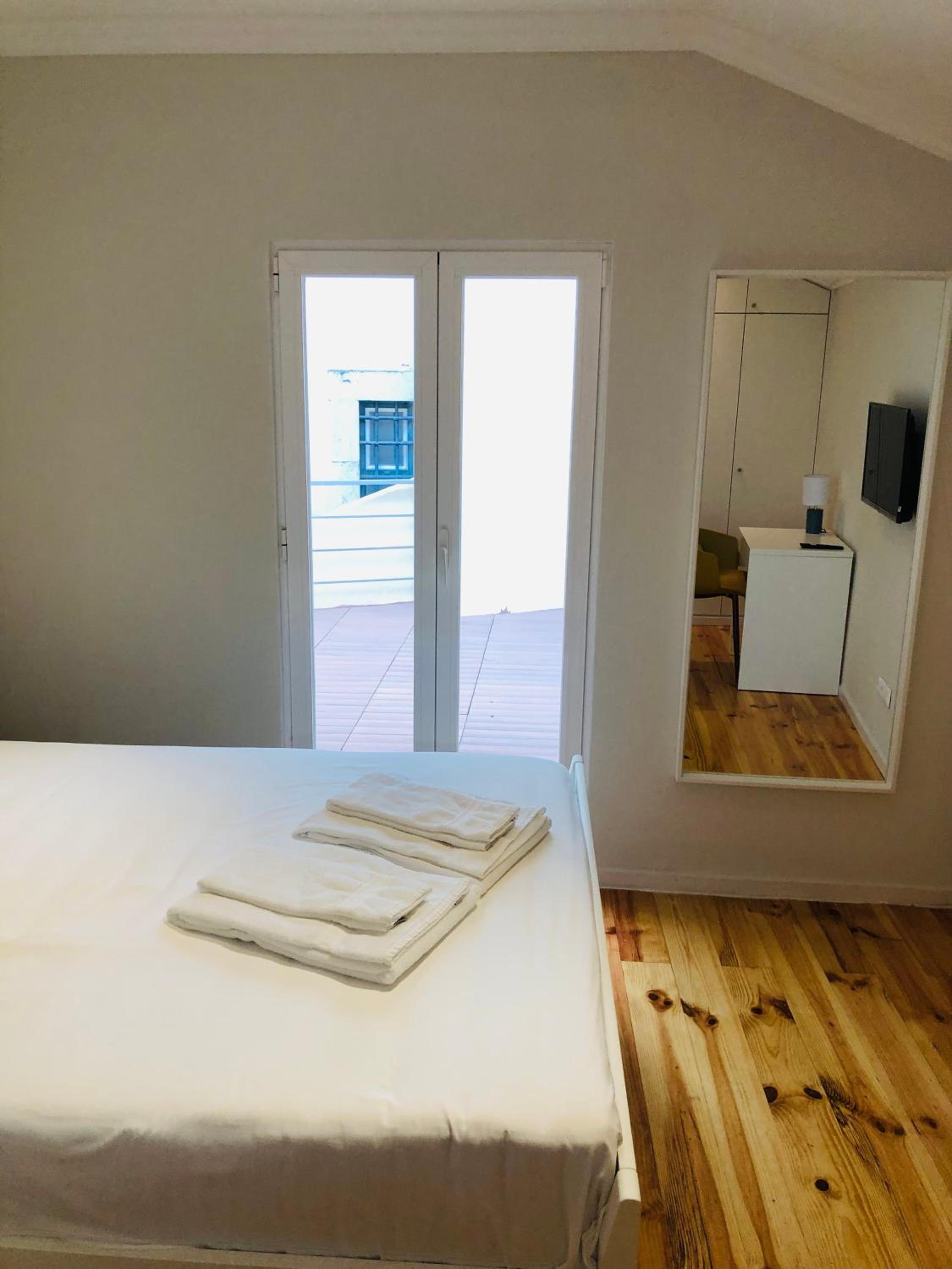 Santa Clara Lisbon Rooms