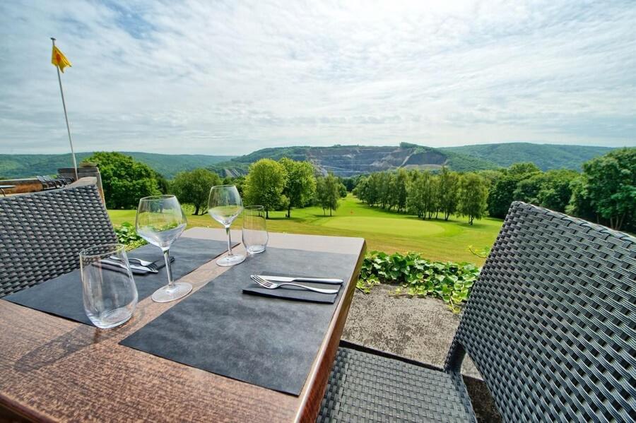 Le logis des Chênes, superbe bungalow dans quartier résidentiel proche de Namur