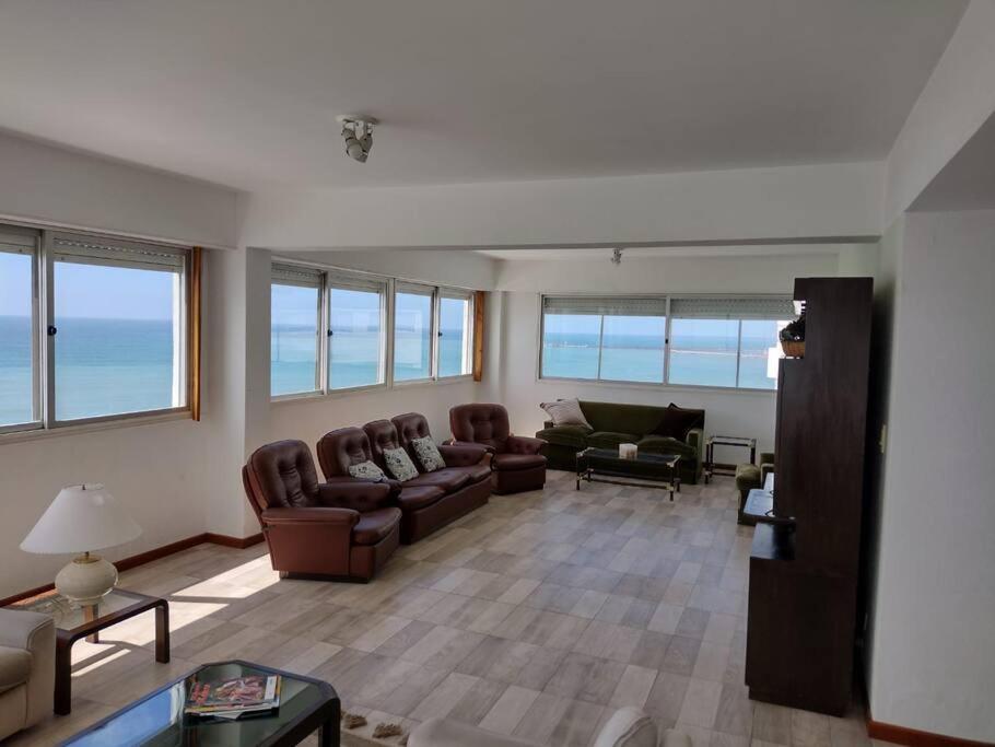 Hermoso Departamento al Mar - Solo Familias -USD 180 x noche -Blue-