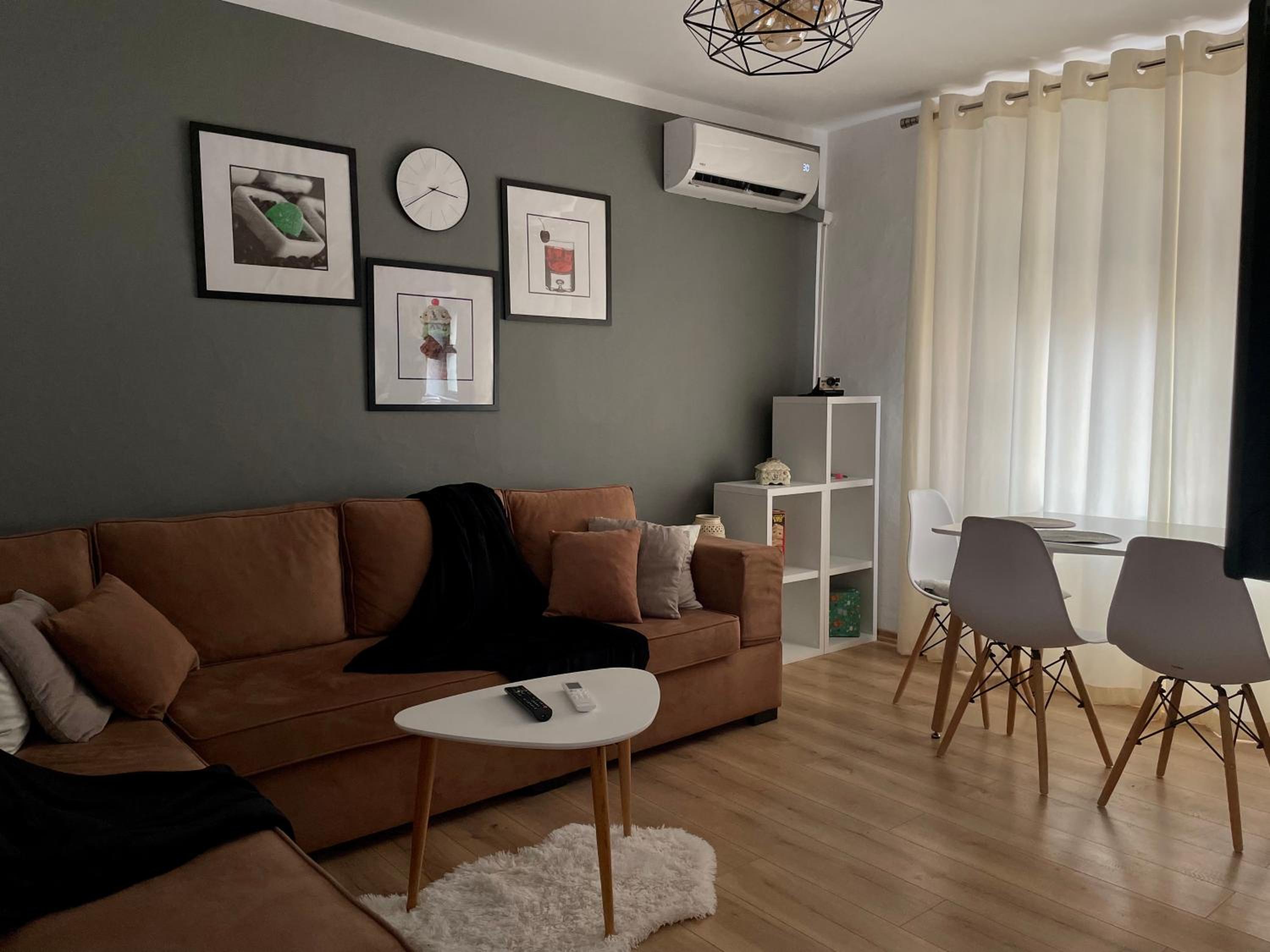 Luel Central Apartament