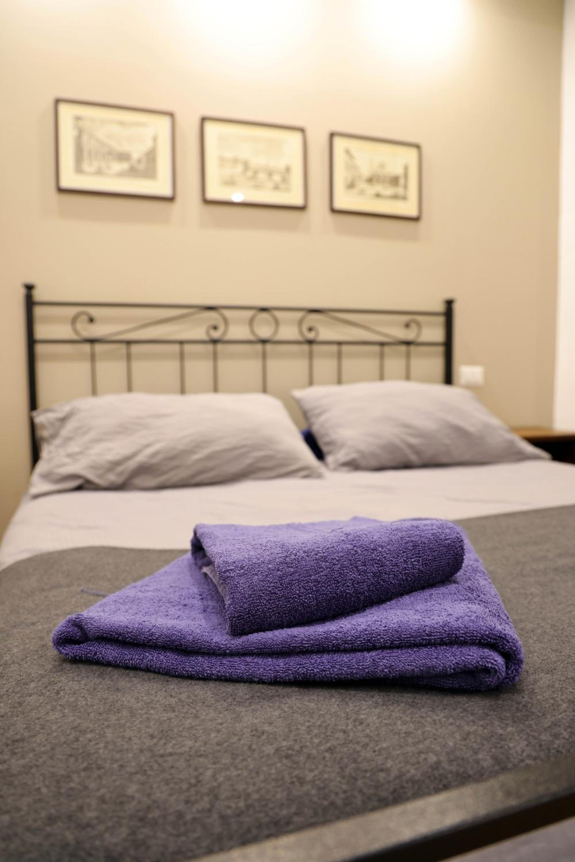 Elegant Quiet Flat 2 min from SMN Station