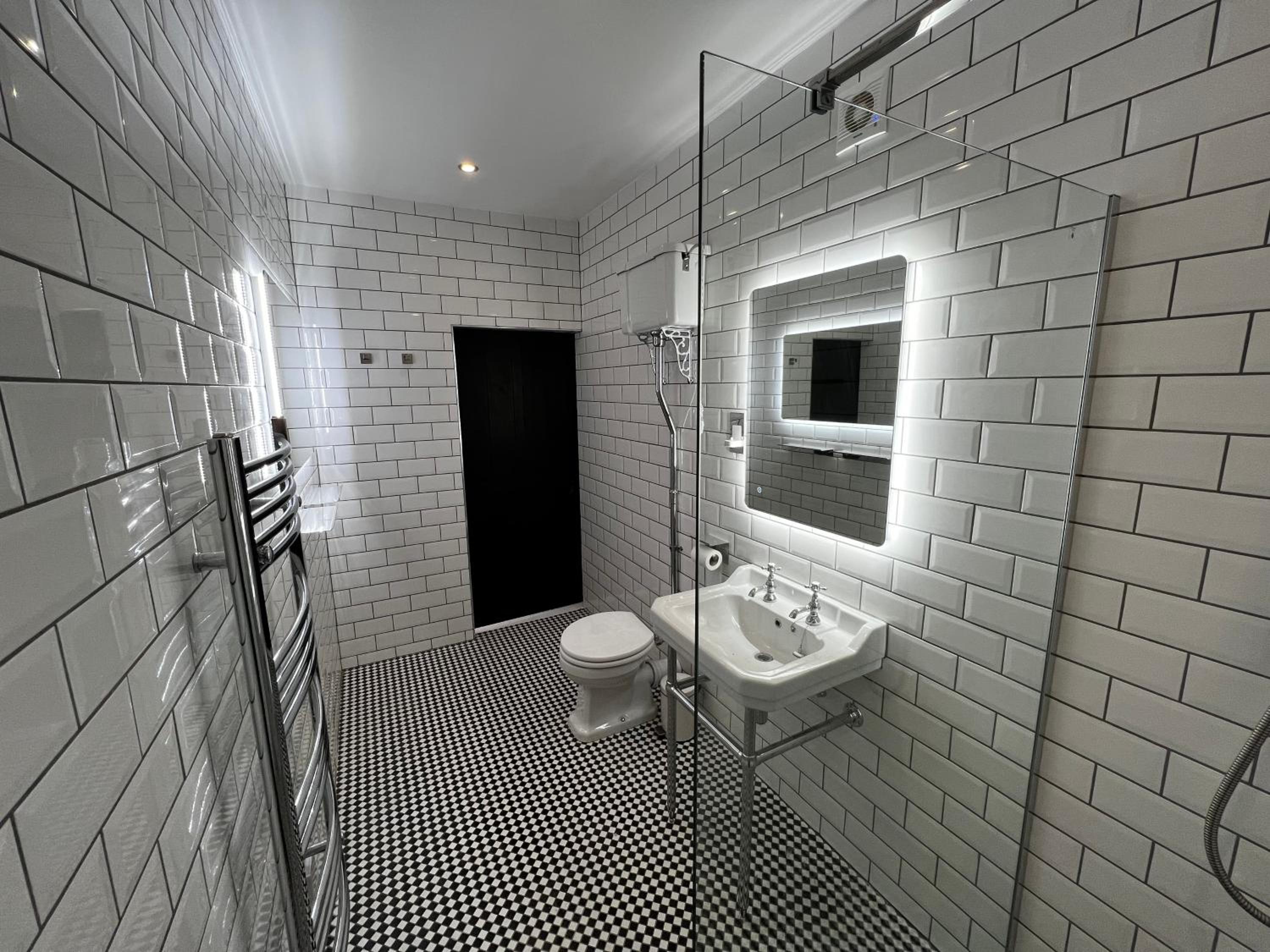 Lower Winsford Apartments & Rooms