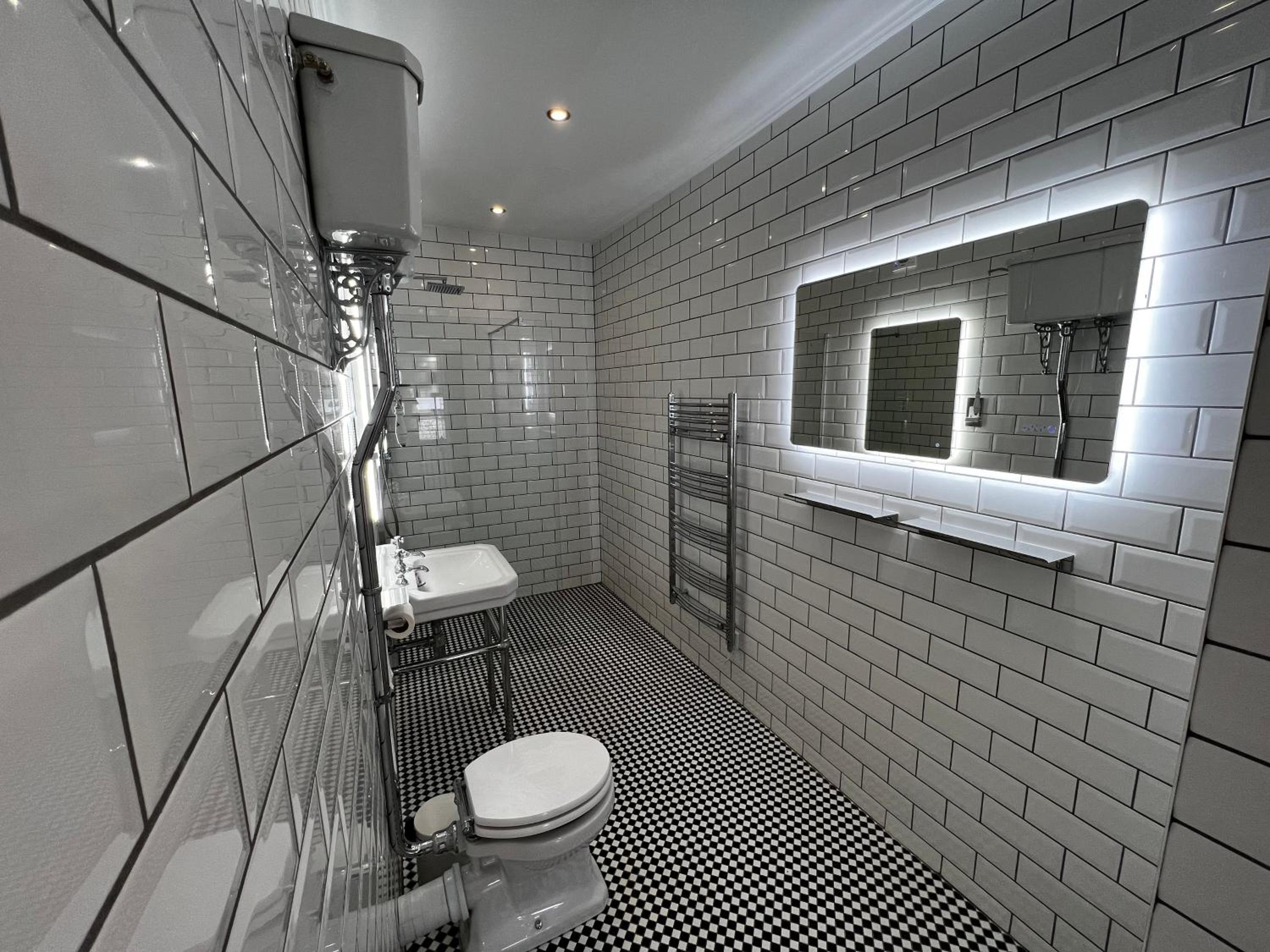 Lower Winsford Apartments & Rooms