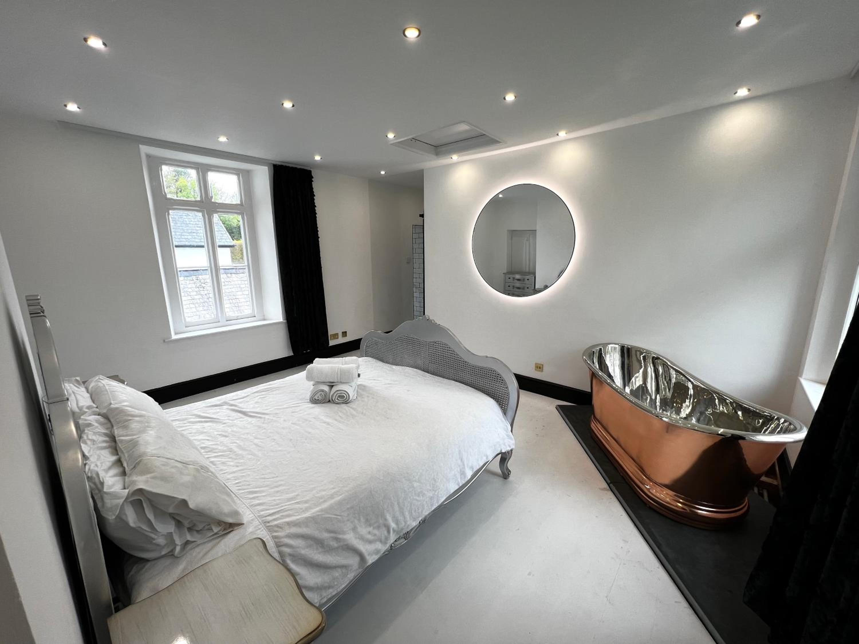 Lower Winsford Apartments & Rooms