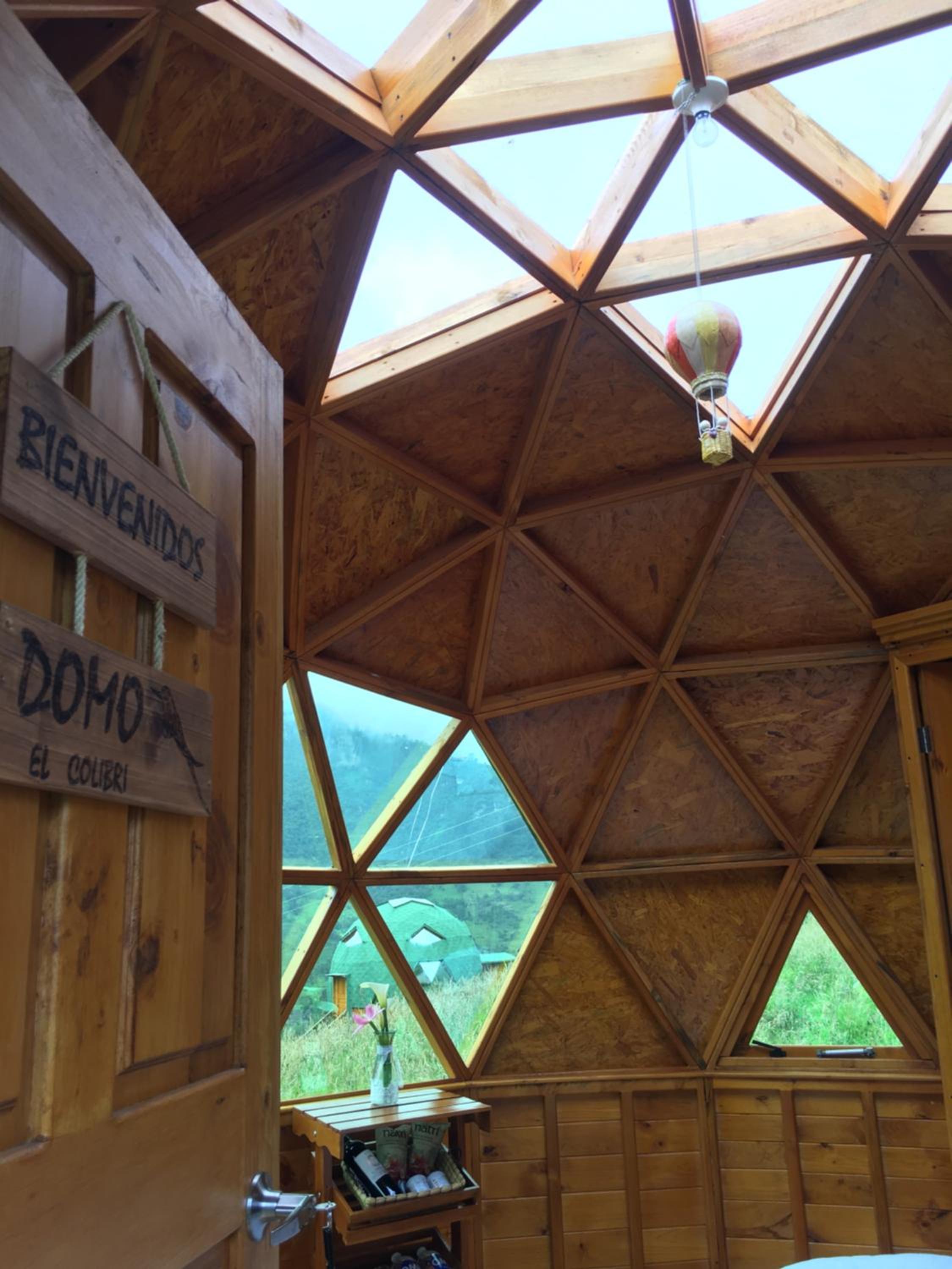 Glamping domo el colibrí