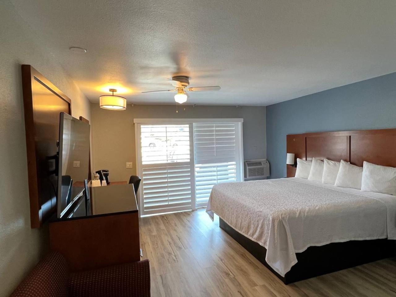 San Simeon Vacations - Pacific Coast Roadhouse Hotel - Property Image 84