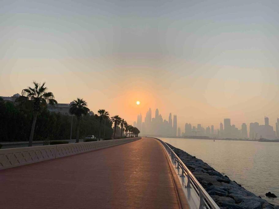 Balqis Residense Palm Jumeirah,Pool, Beach, Top floor, Full sea view, Restaurants