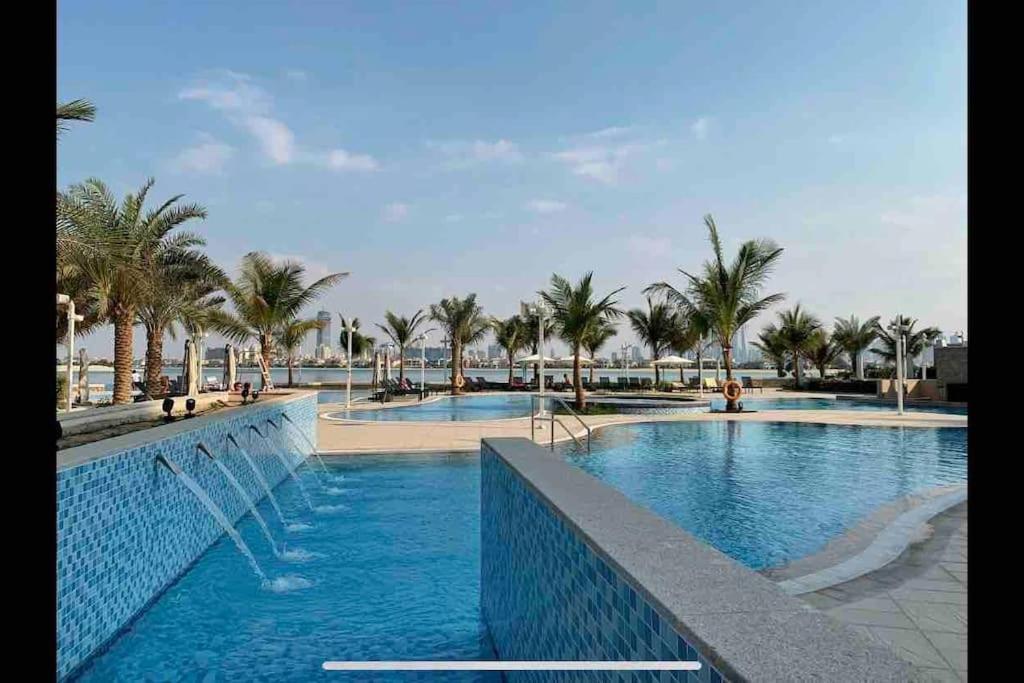 Balqis Residense Palm Jumeirah,Pool, Beach, Top floor, Full sea view, Restaurants