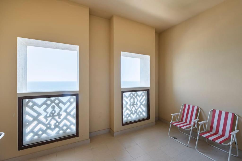 Balqis Residense Palm Jumeirah,Pool, Beach, Top floor, Full sea view, Restaurants