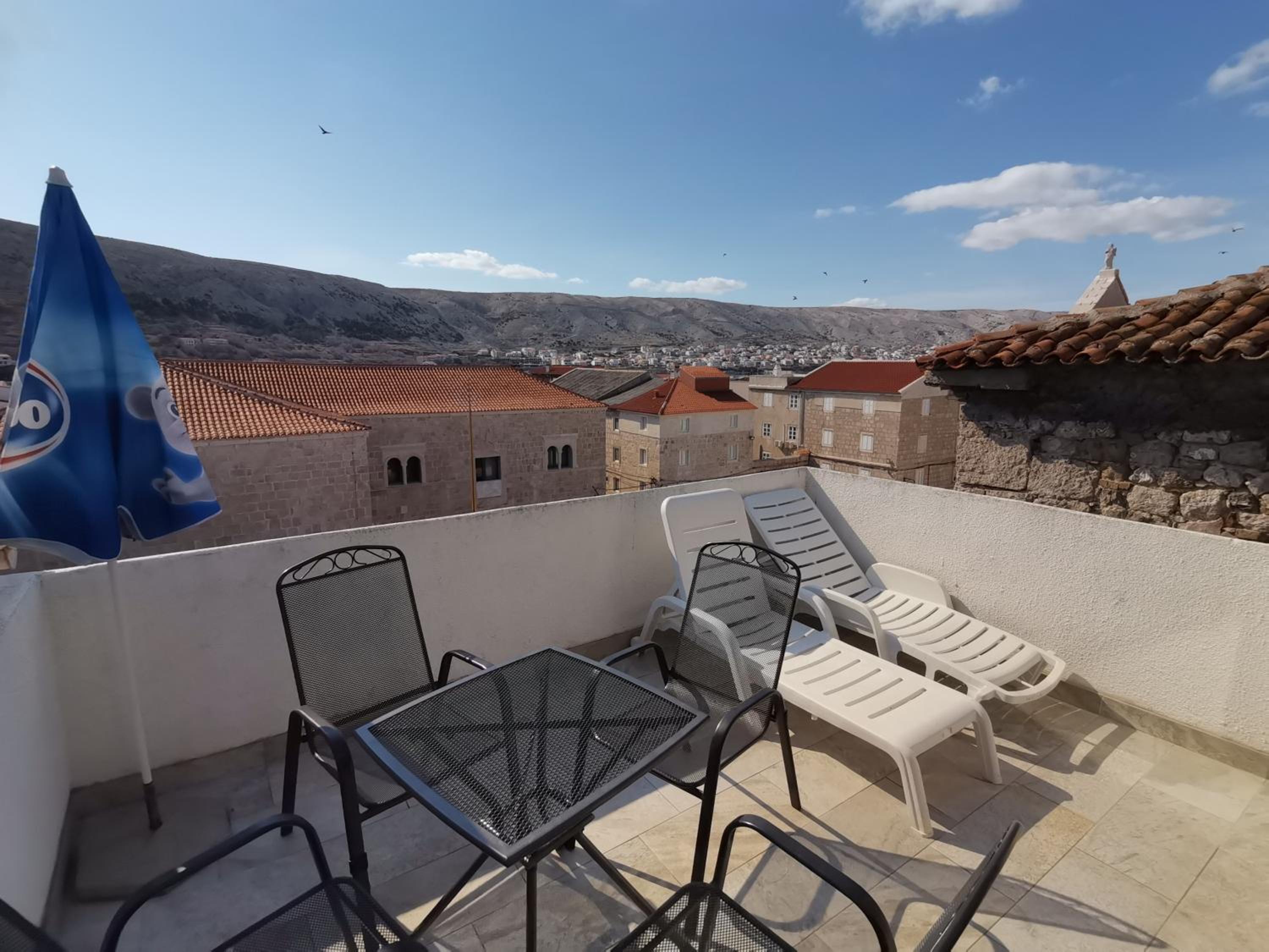 Apartments Valentino by Pag tours